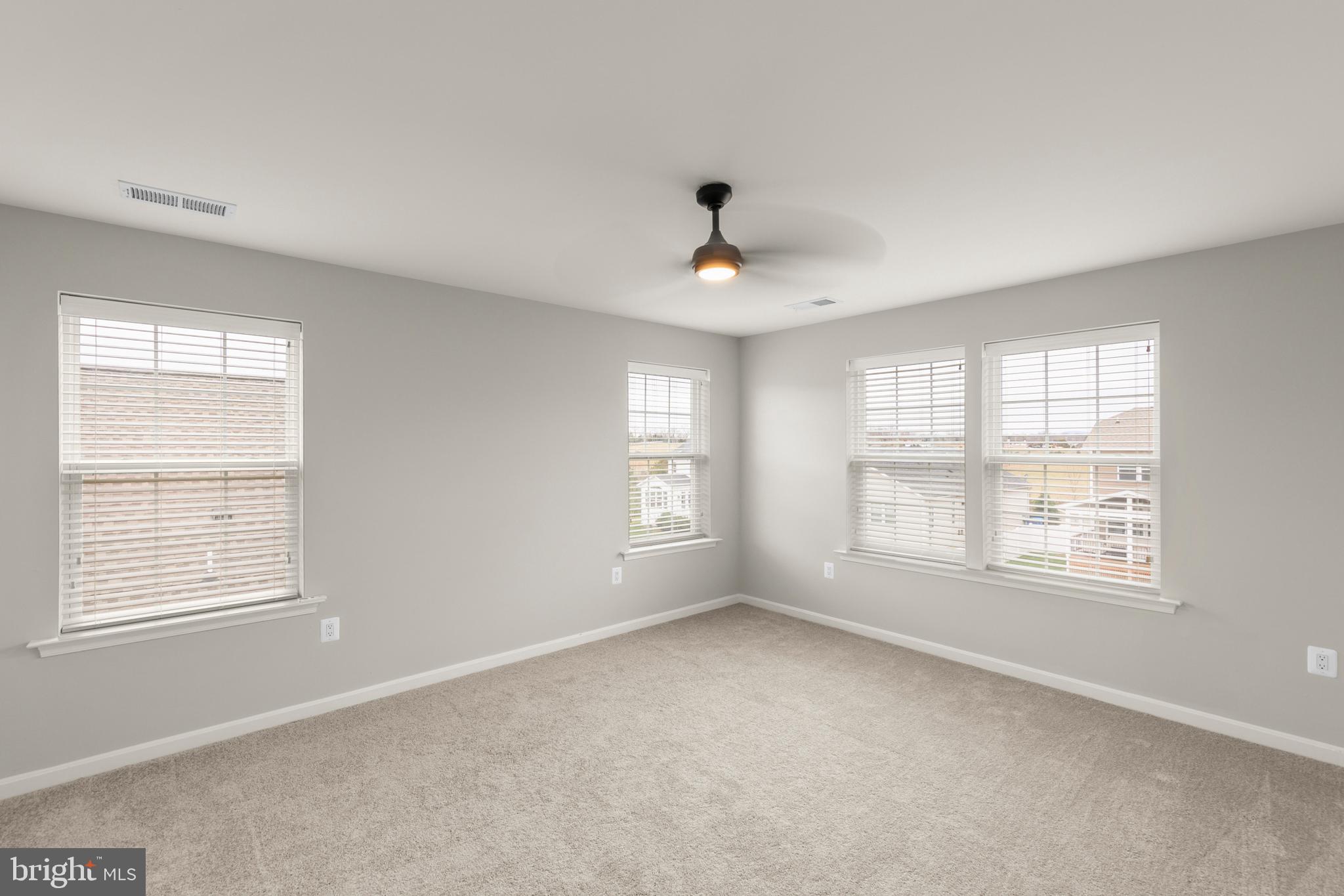 SOUTHERN HILLS - Residential Lease