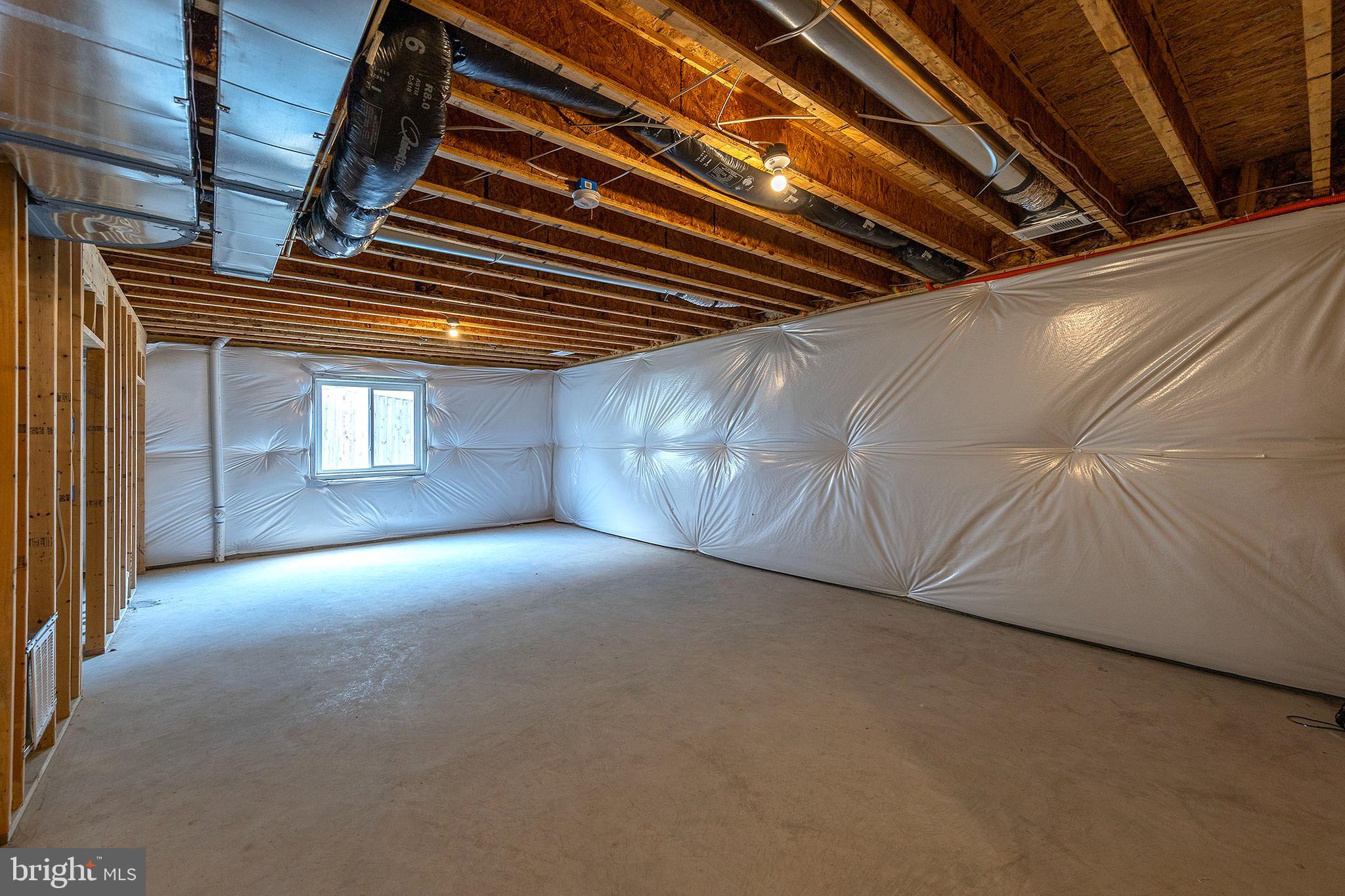 SOUTHERN HILLS - Residential Lease