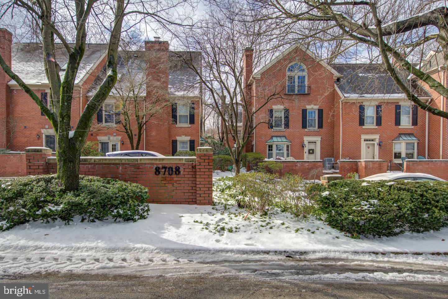 CHESTNUT HILL - Residential Lease
