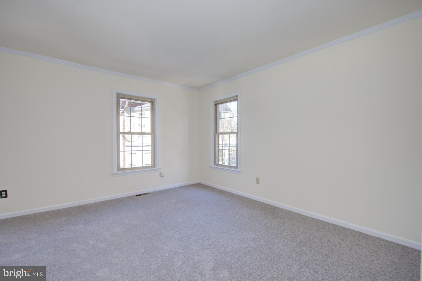 CHESTNUT HILL - Residential Lease