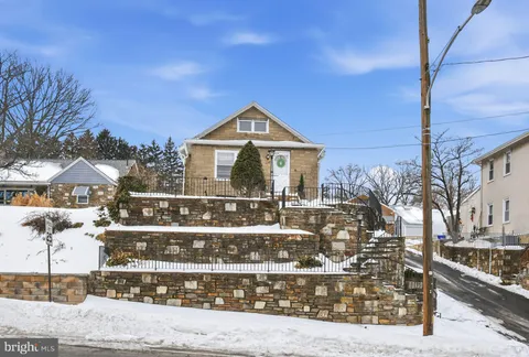 208 Limekiln Pike, Glenside, PA MLS: PAMC2167178