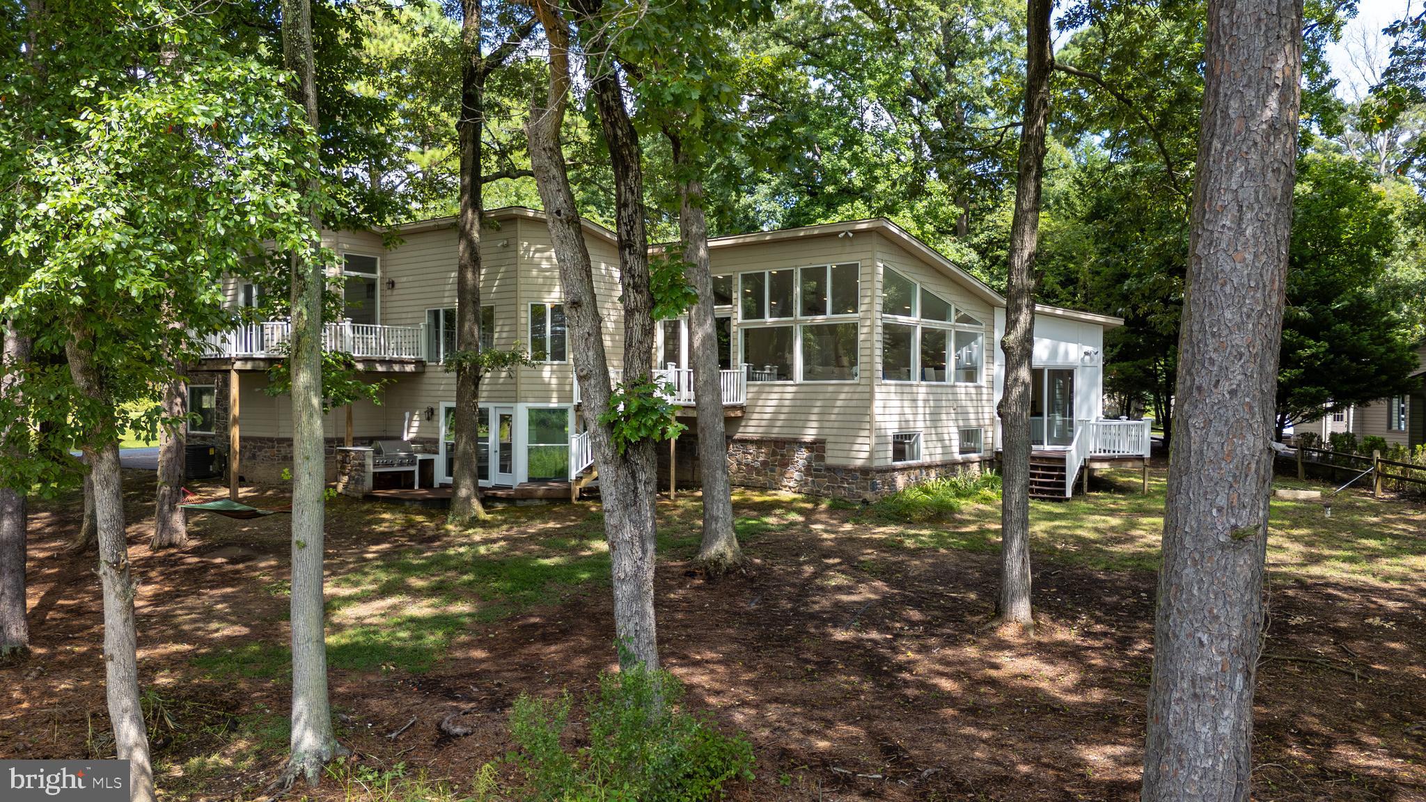 GOOSE POINT ESTATES - Residential