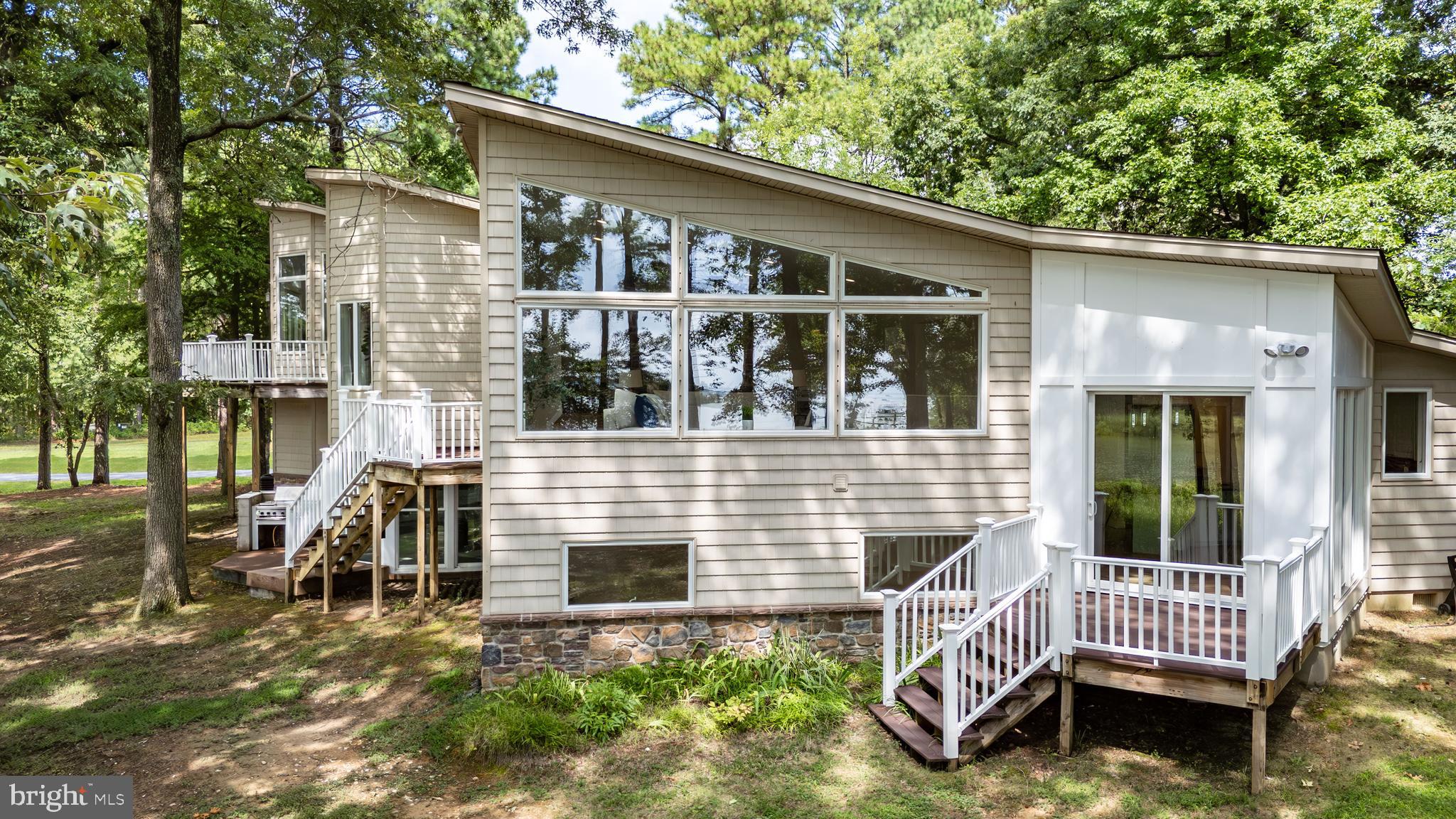 GOOSE POINT ESTATES - Residential