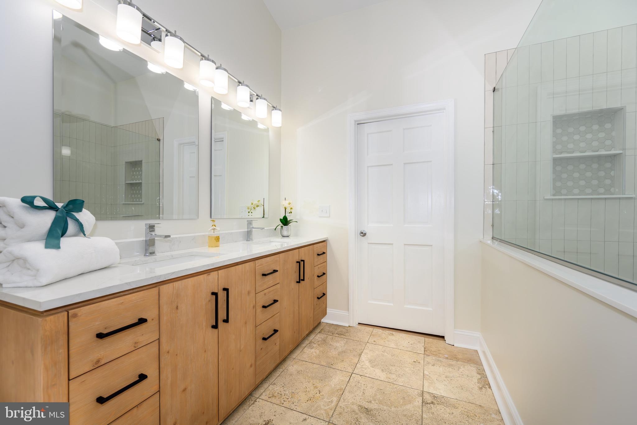 GOOSE POINT ESTATES - Residential