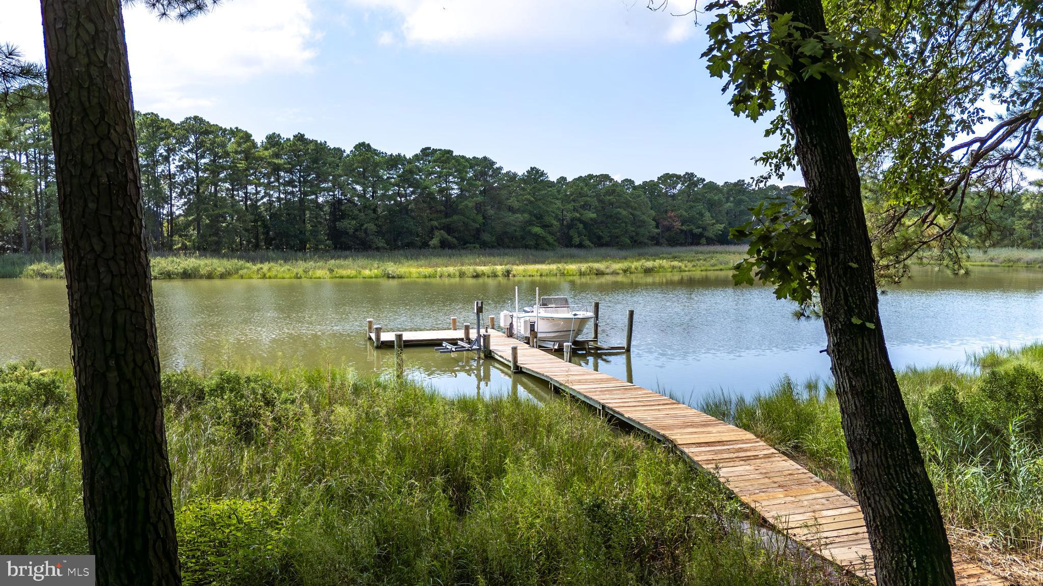 GOOSE POINT ESTATES - Residential