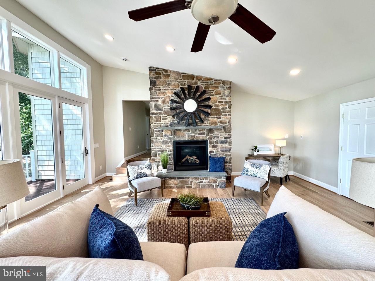 GOOSE POINT ESTATES - Residential