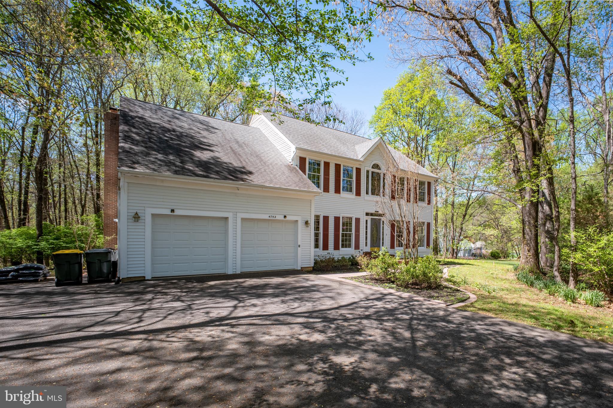 4752 HOLLY AVENUE