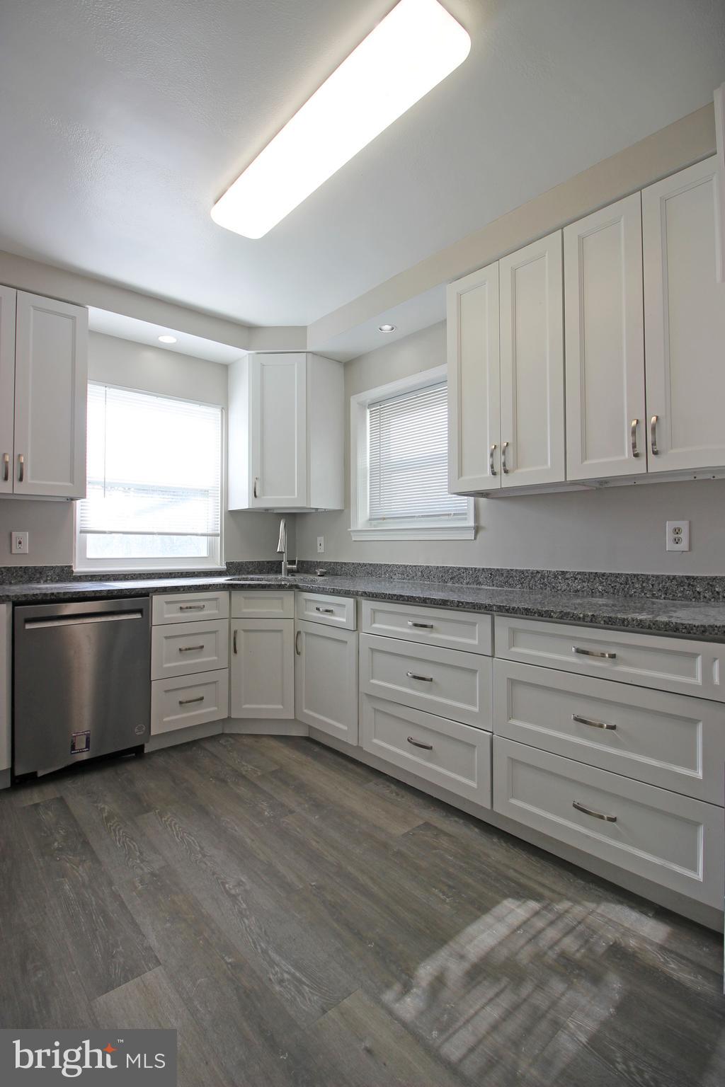 OAKCREST - Residential Lease