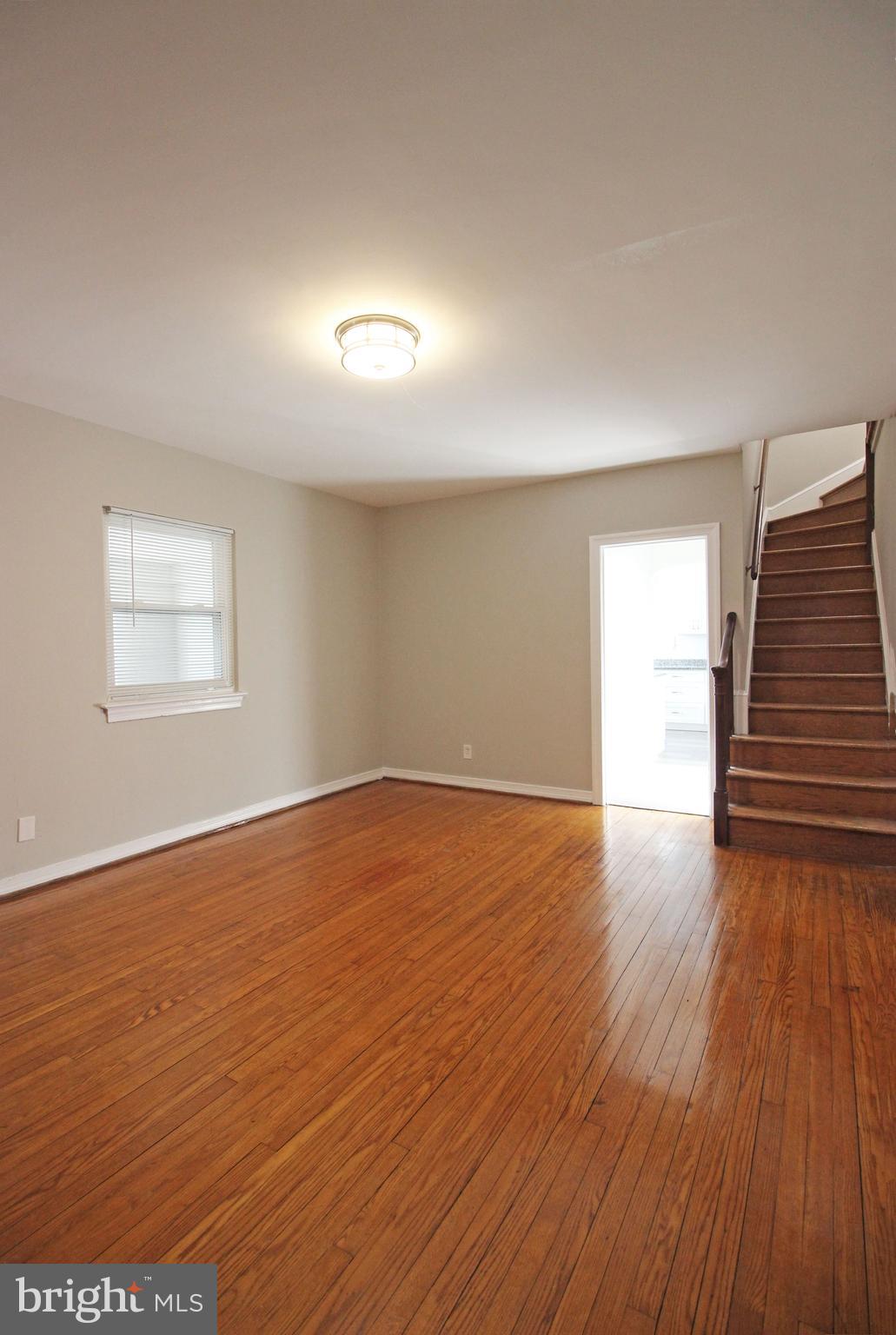 OAKCREST - Residential Lease