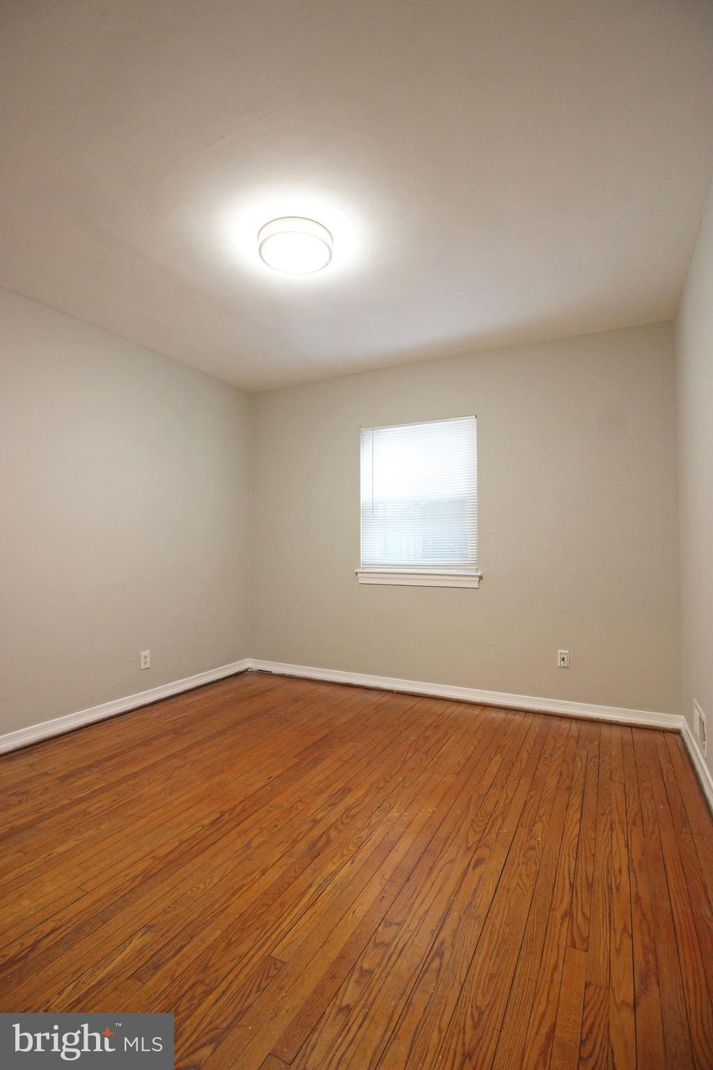 OAKCREST - Residential Lease