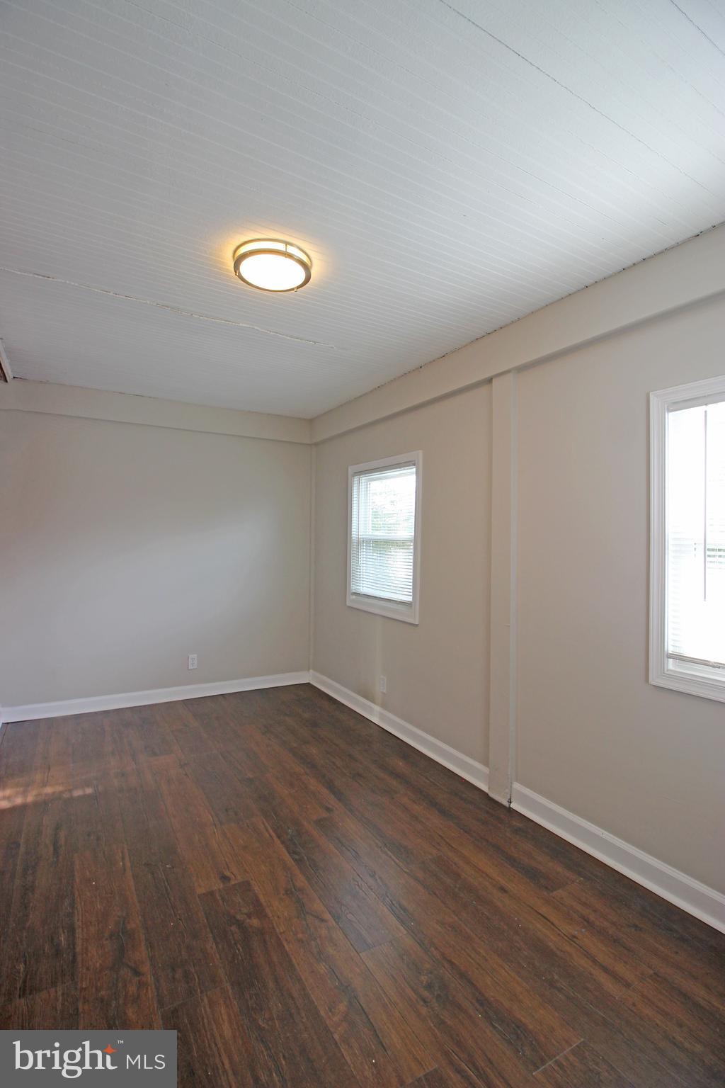 OAKCREST - Residential Lease