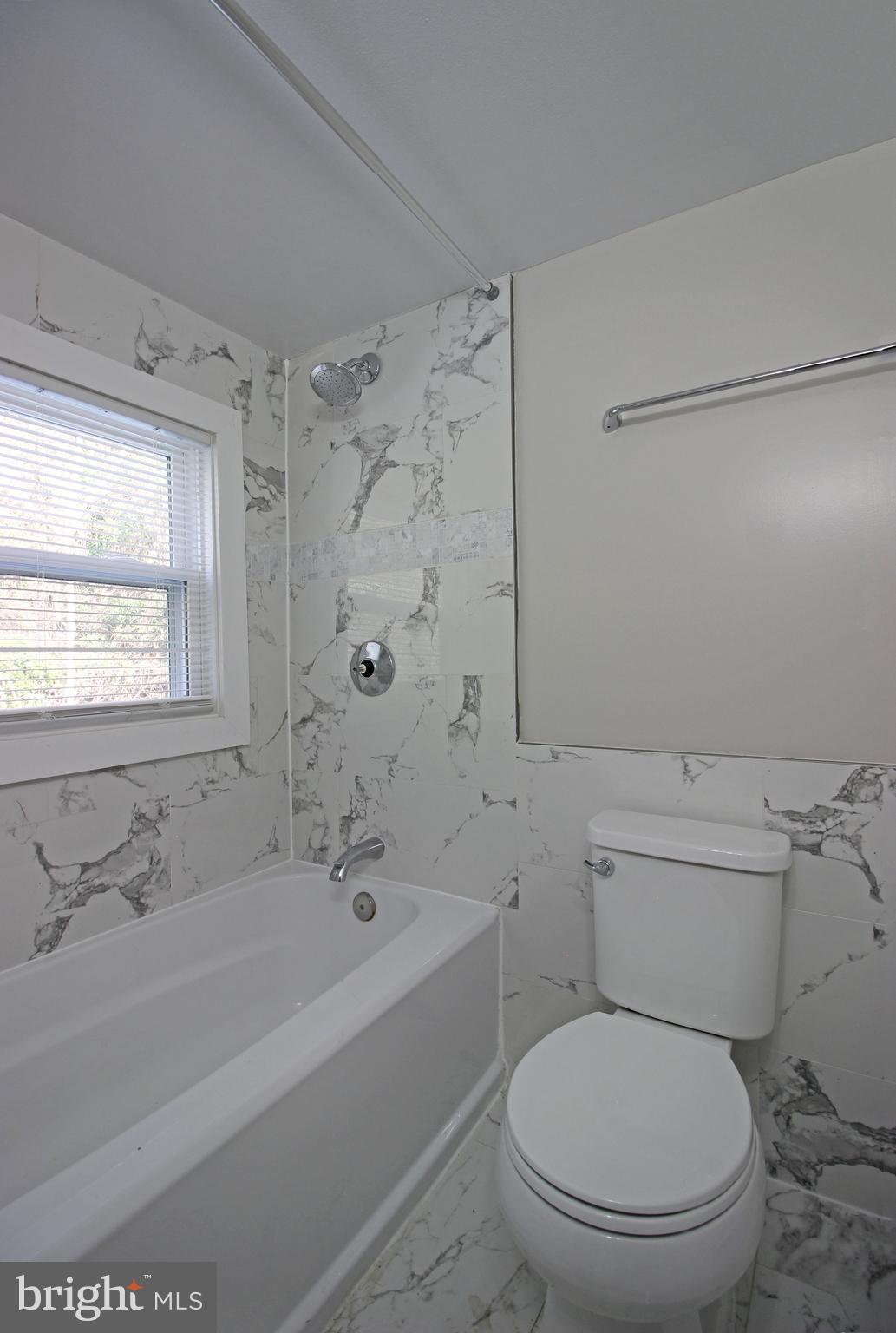 OAKCREST - Residential Lease