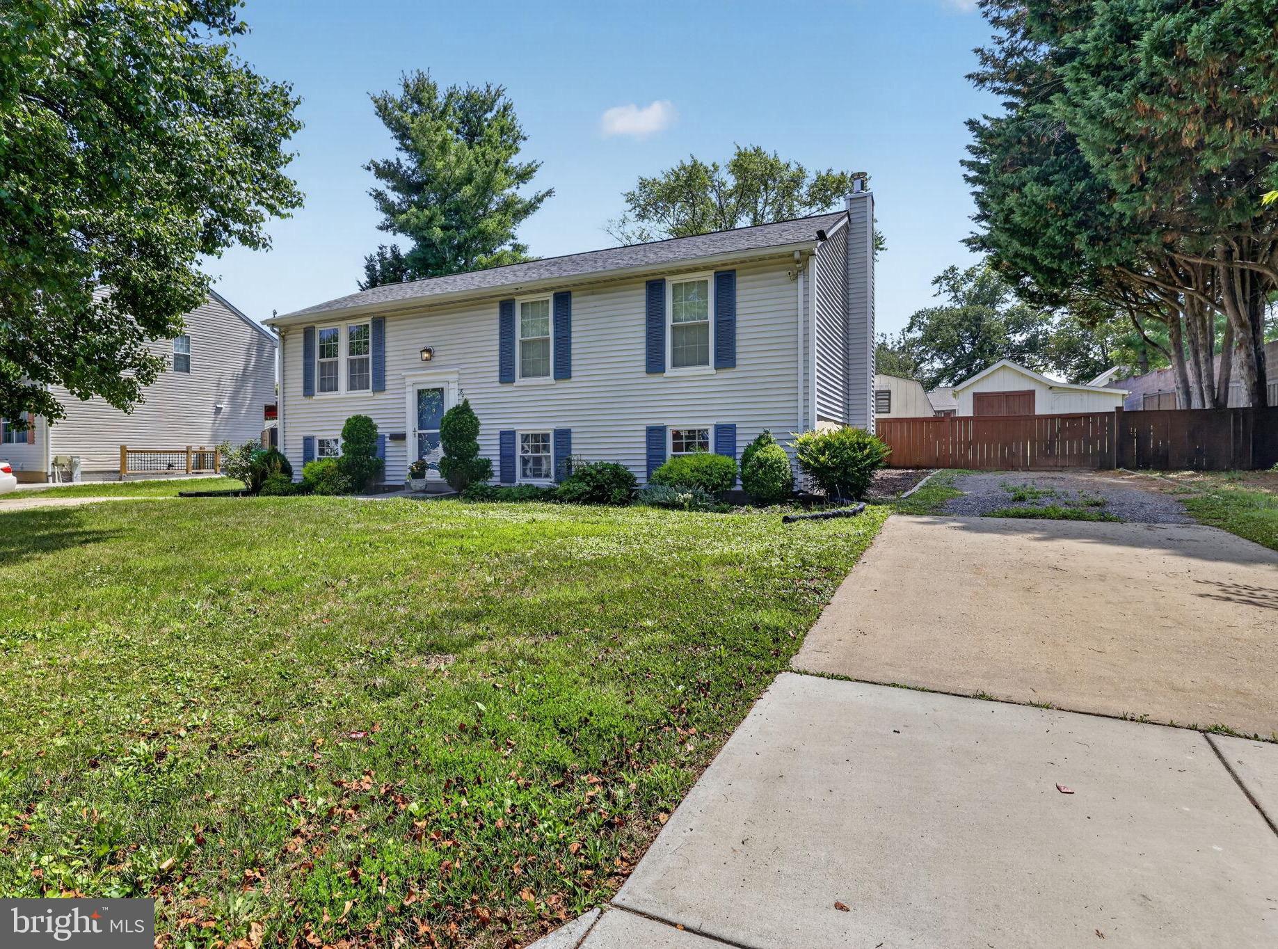 8409 LOCUST GROVE DRIVE
