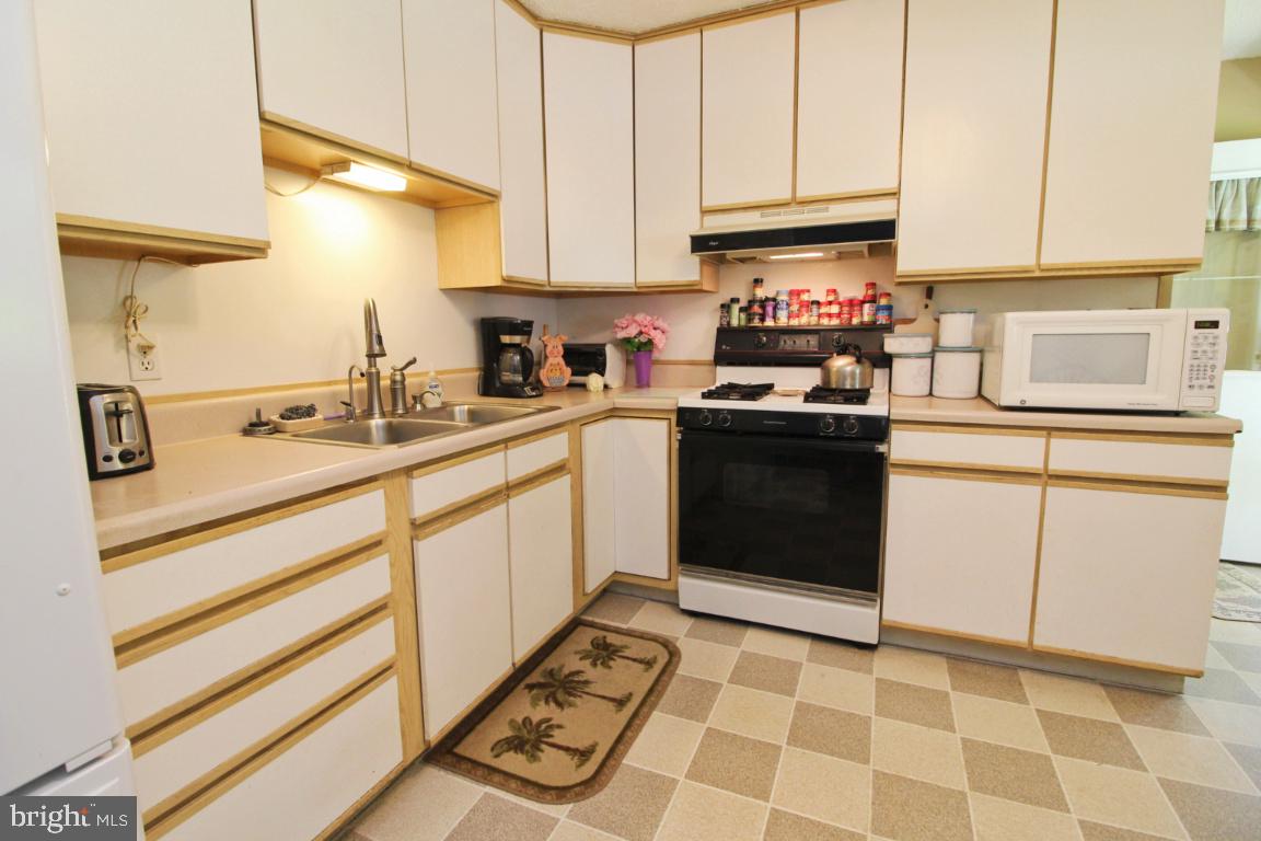 WEYBURN PARK - Residential