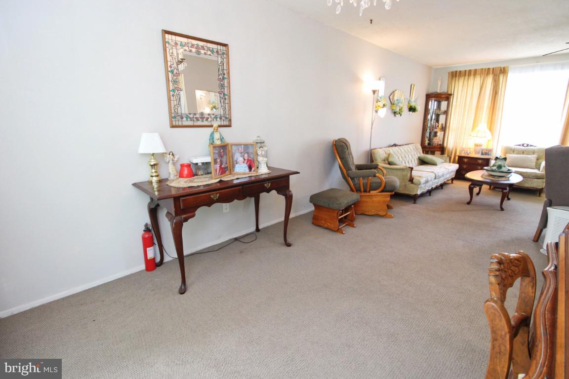 WEYBURN PARK - Residential