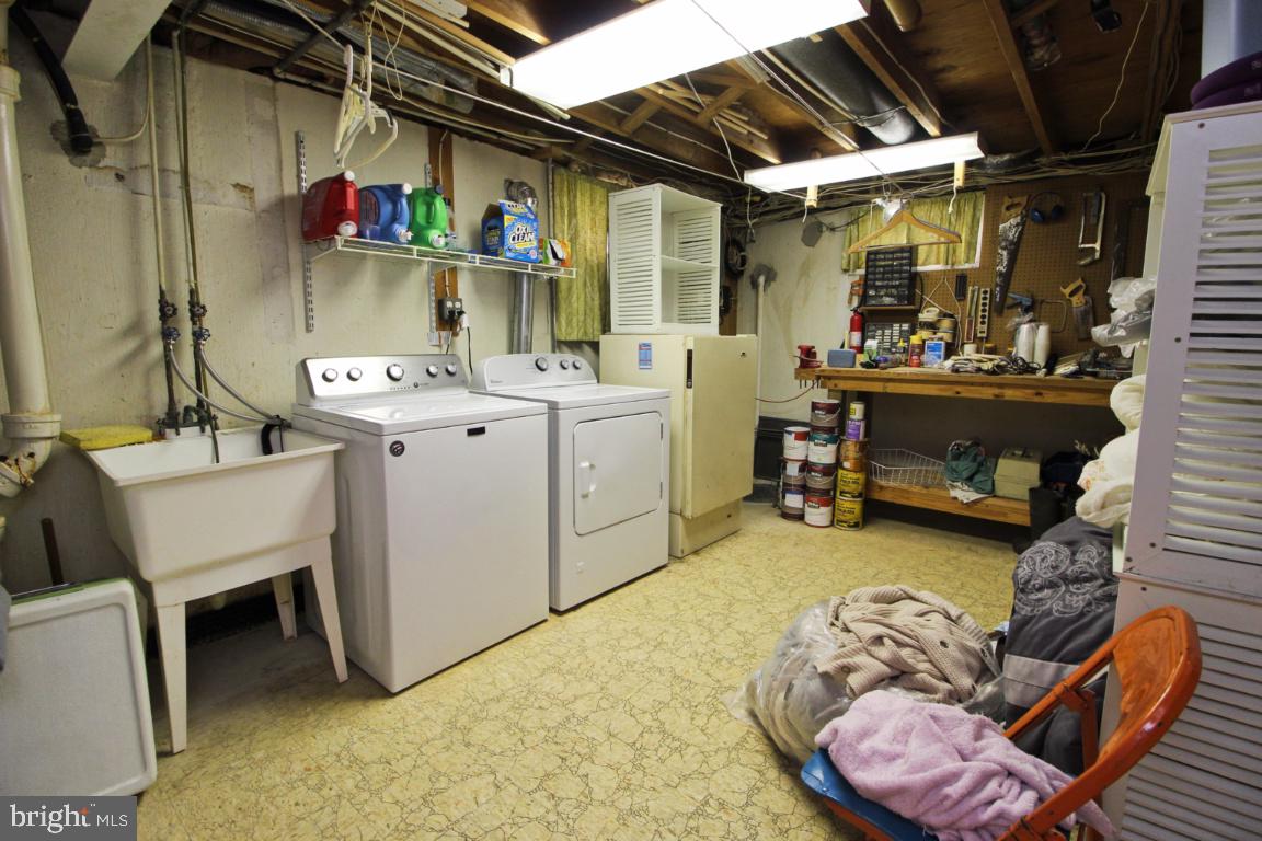 WEYBURN PARK - Residential