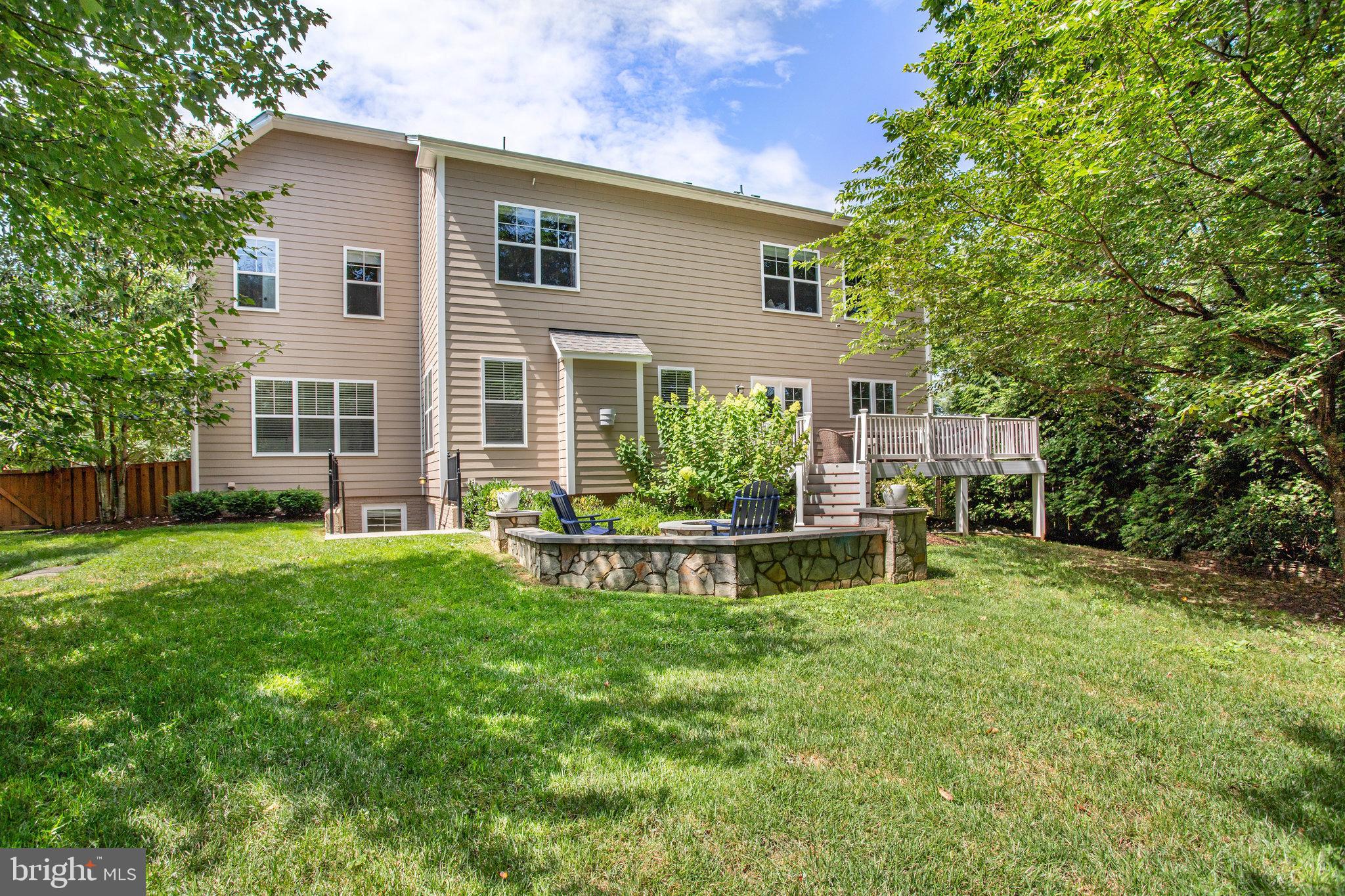 WEST VIENNA WOODS - Residential