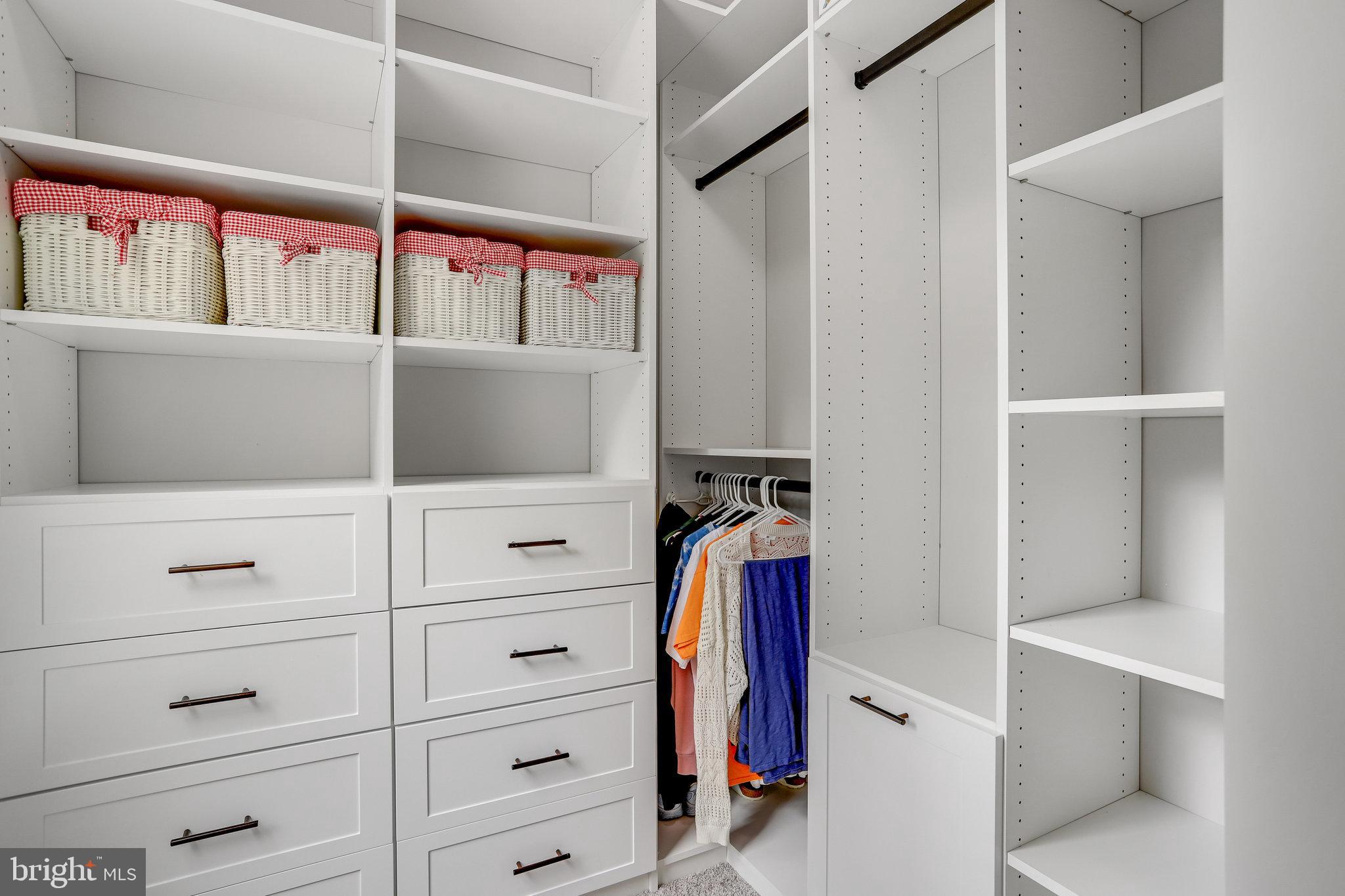 WEST VIENNA WOODS - Residential