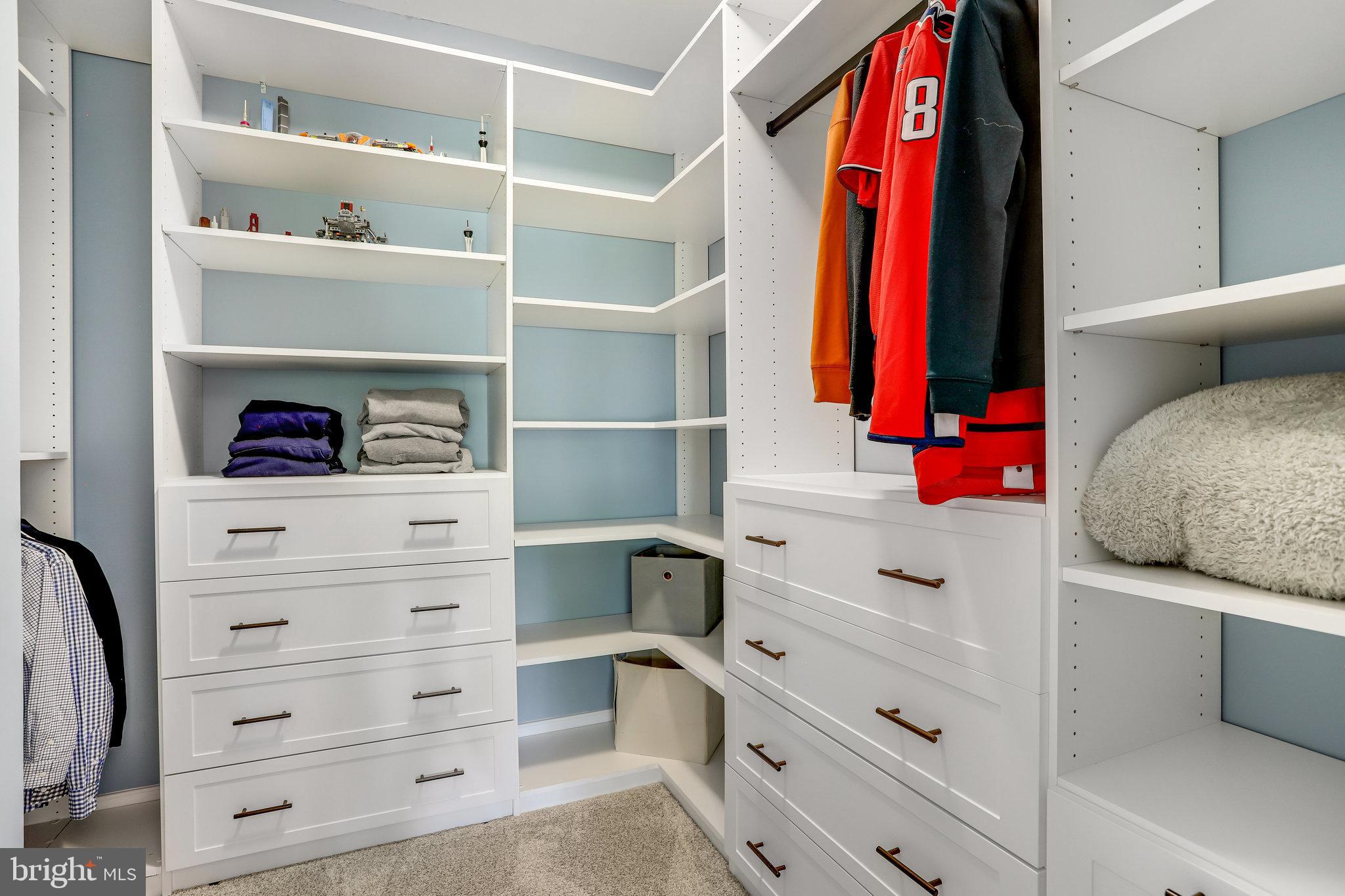 WEST VIENNA WOODS - Residential