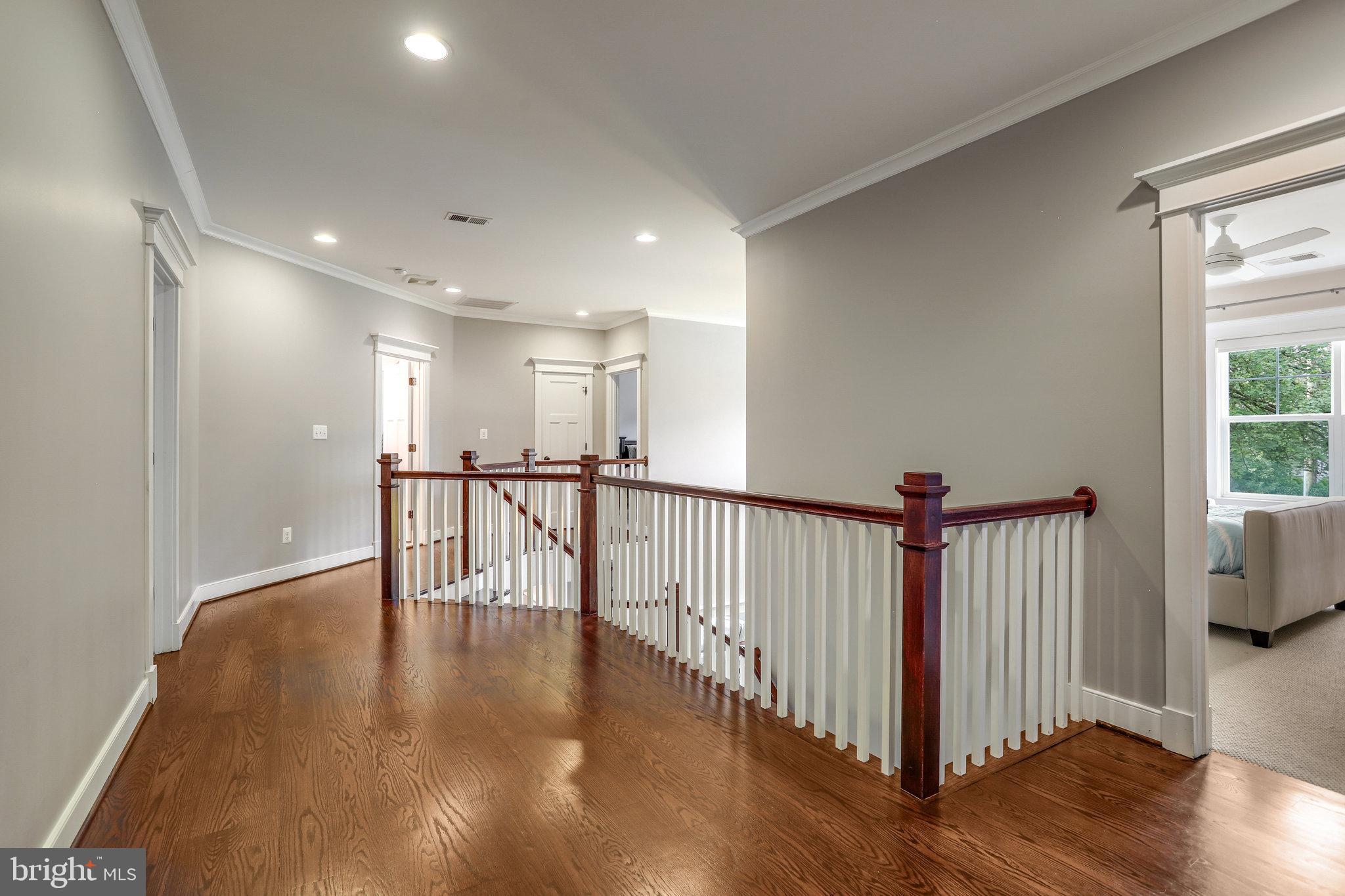 WEST VIENNA WOODS - Residential