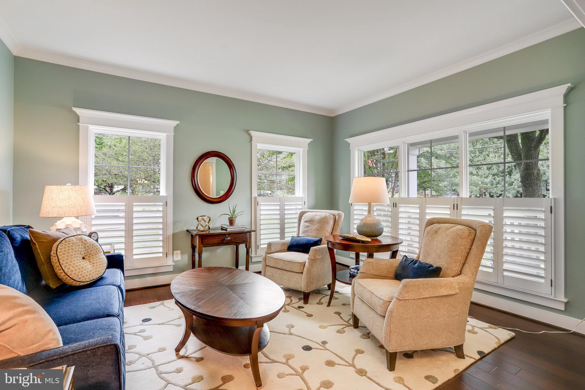 WEST VIENNA WOODS - Residential