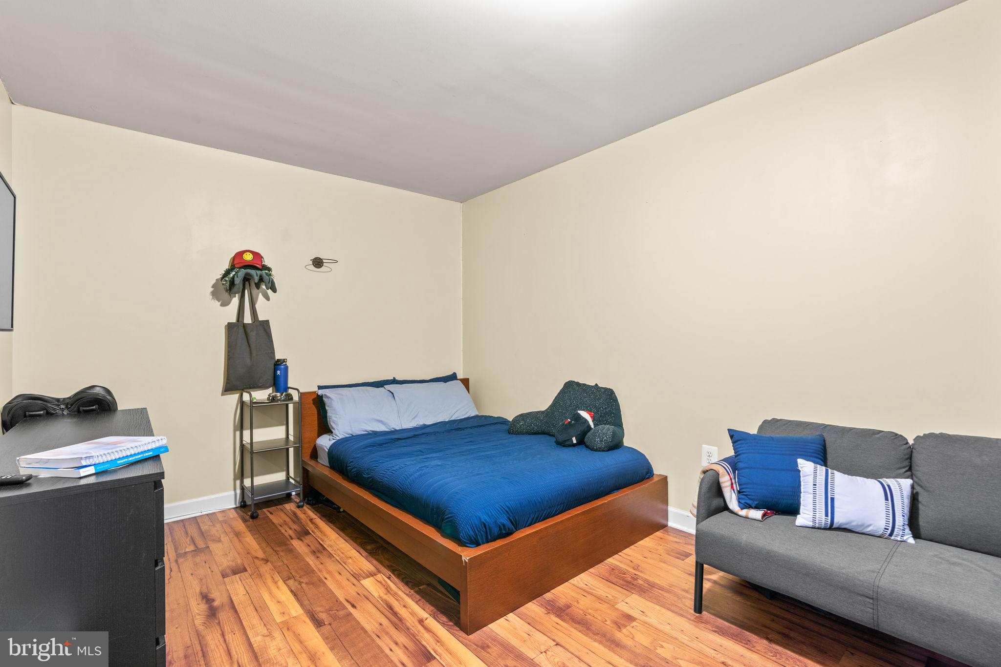 OXFORD LANDING - Residential