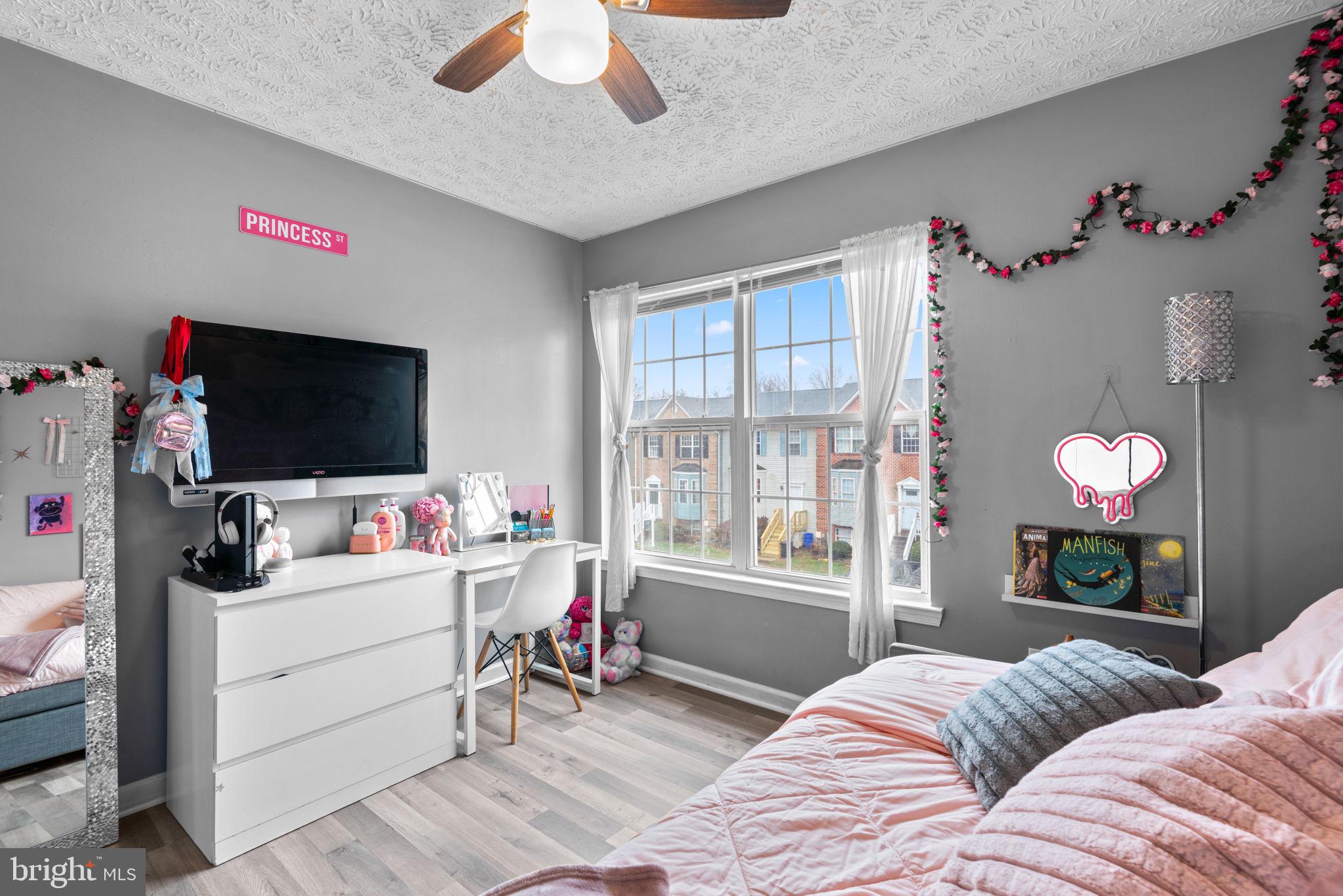 OXFORD LANDING - Residential