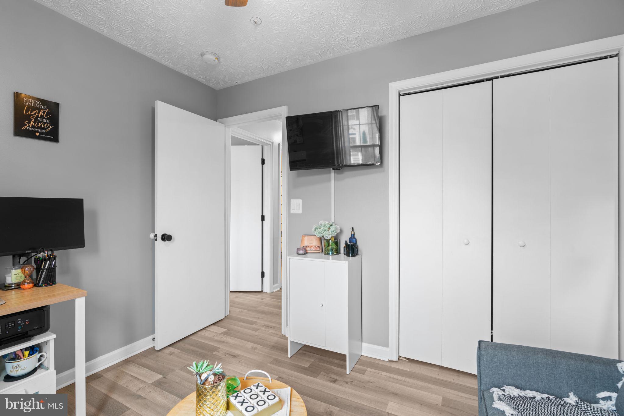 OXFORD LANDING - Residential