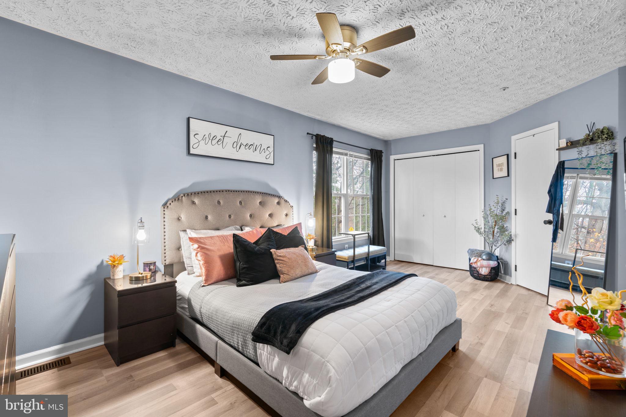 OXFORD LANDING - Residential