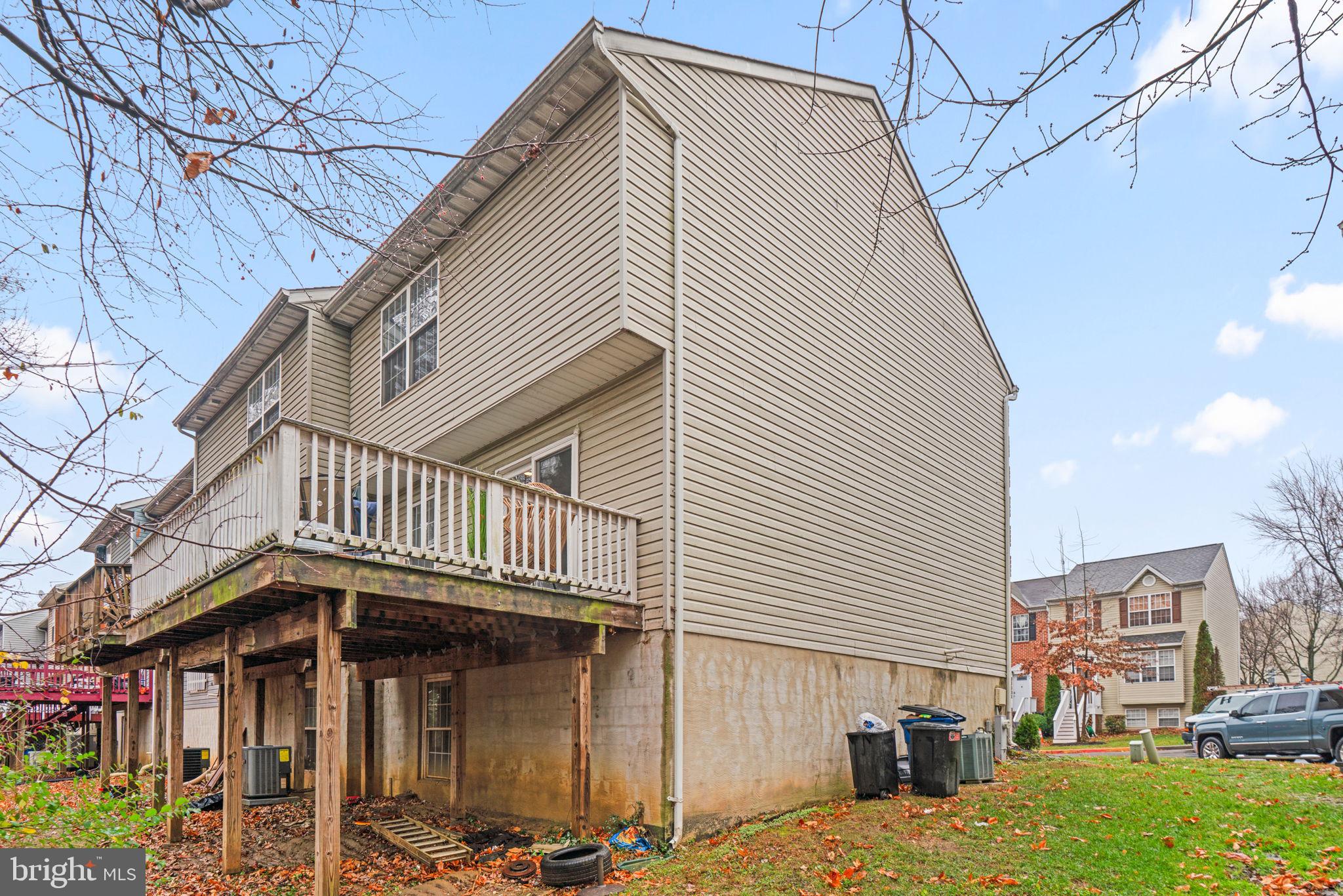 OXFORD LANDING - Residential