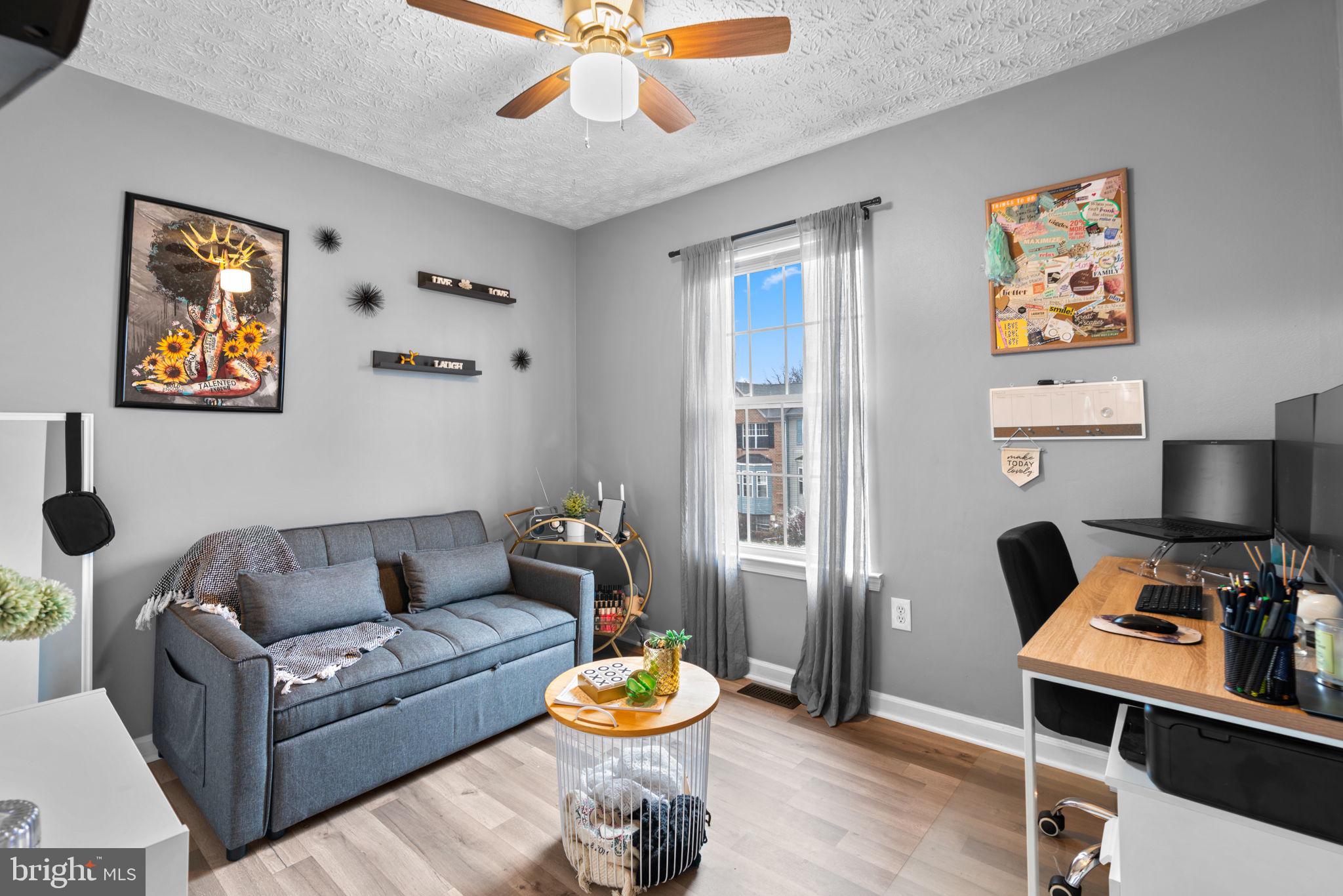 OXFORD LANDING - Residential