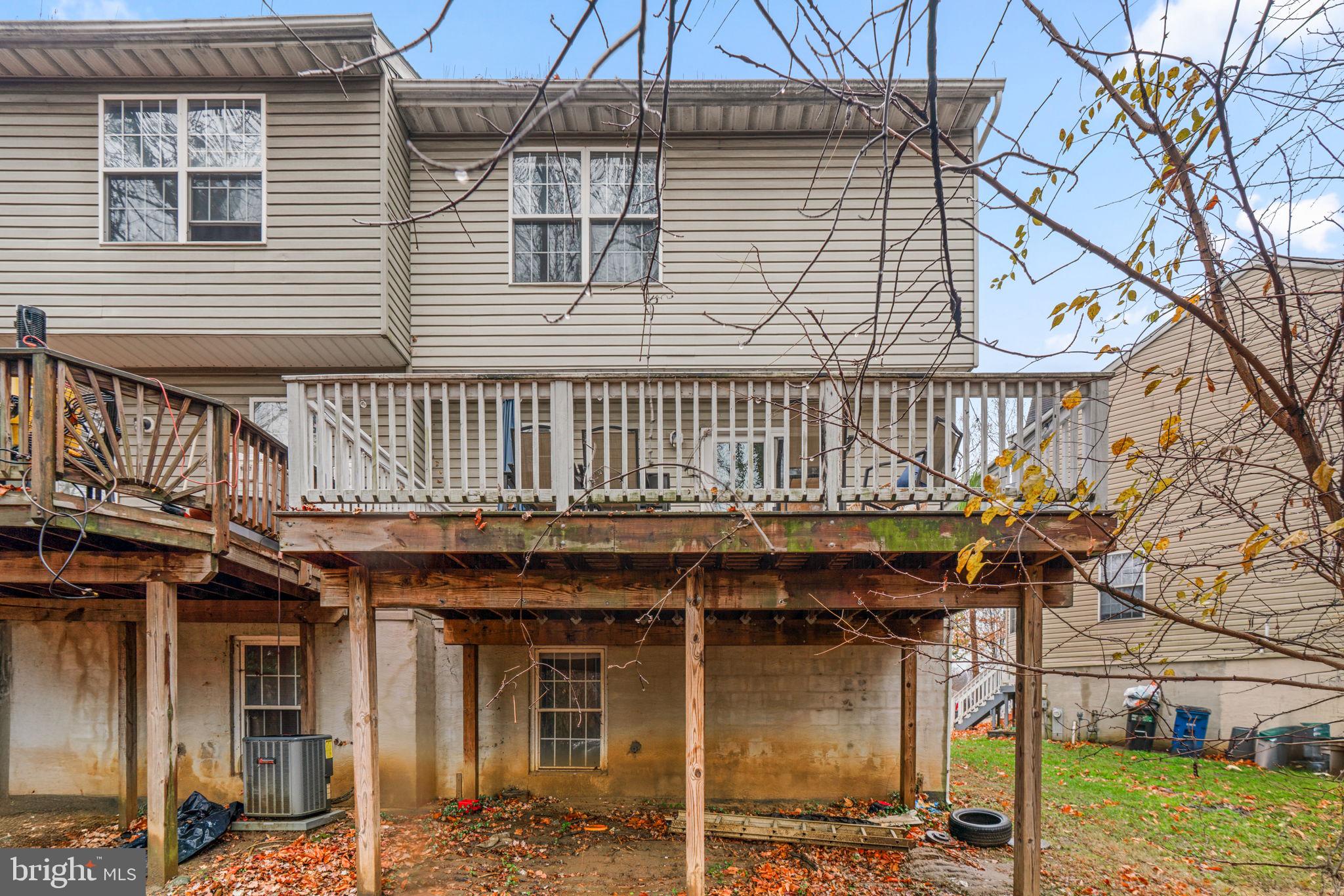 OXFORD LANDING - Residential