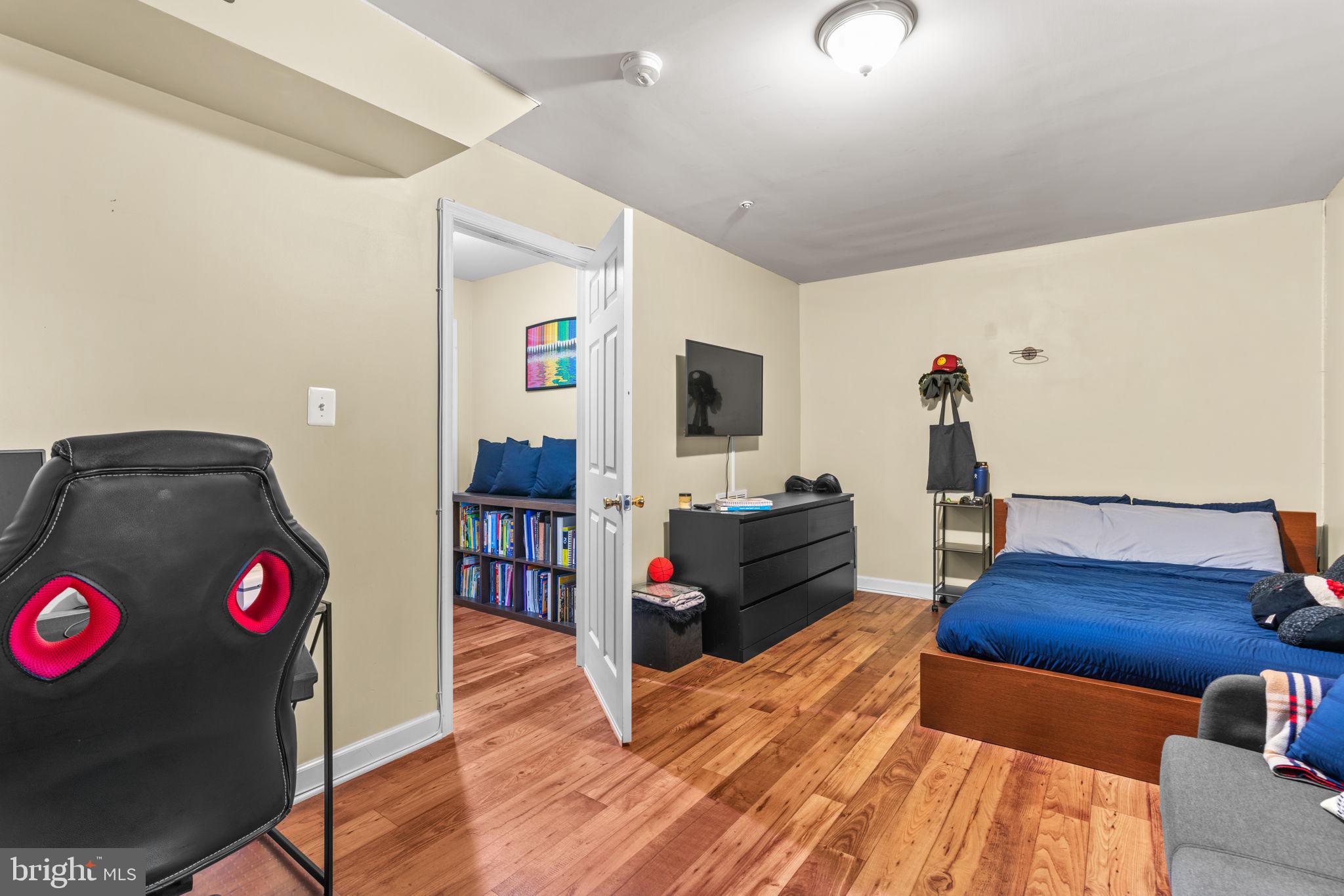 OXFORD LANDING - Residential