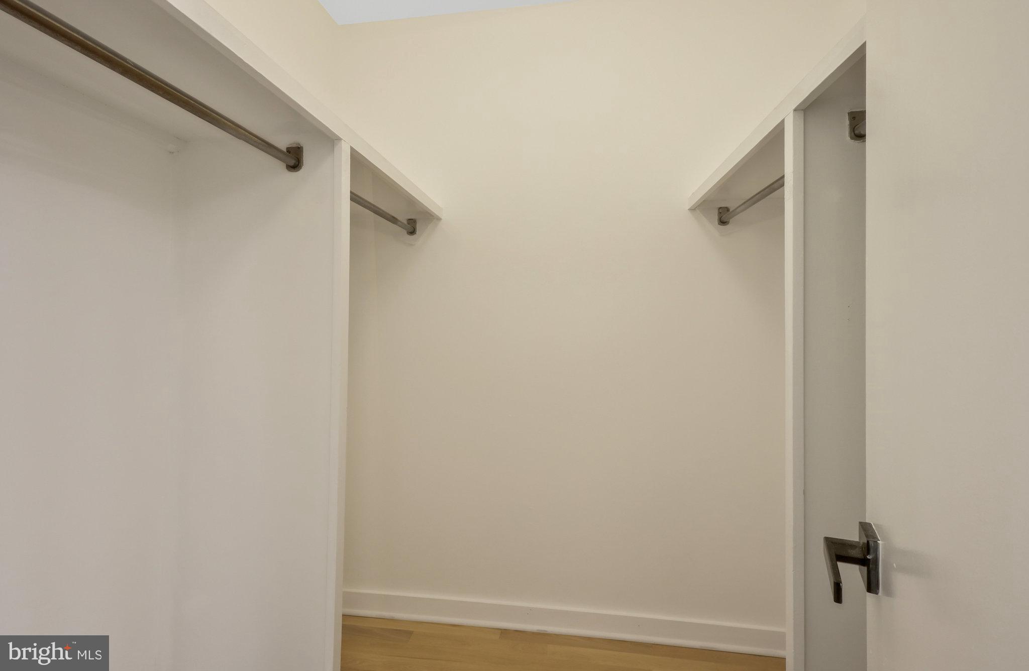 DOVER BALMORAL RIVERWOOD - Residential