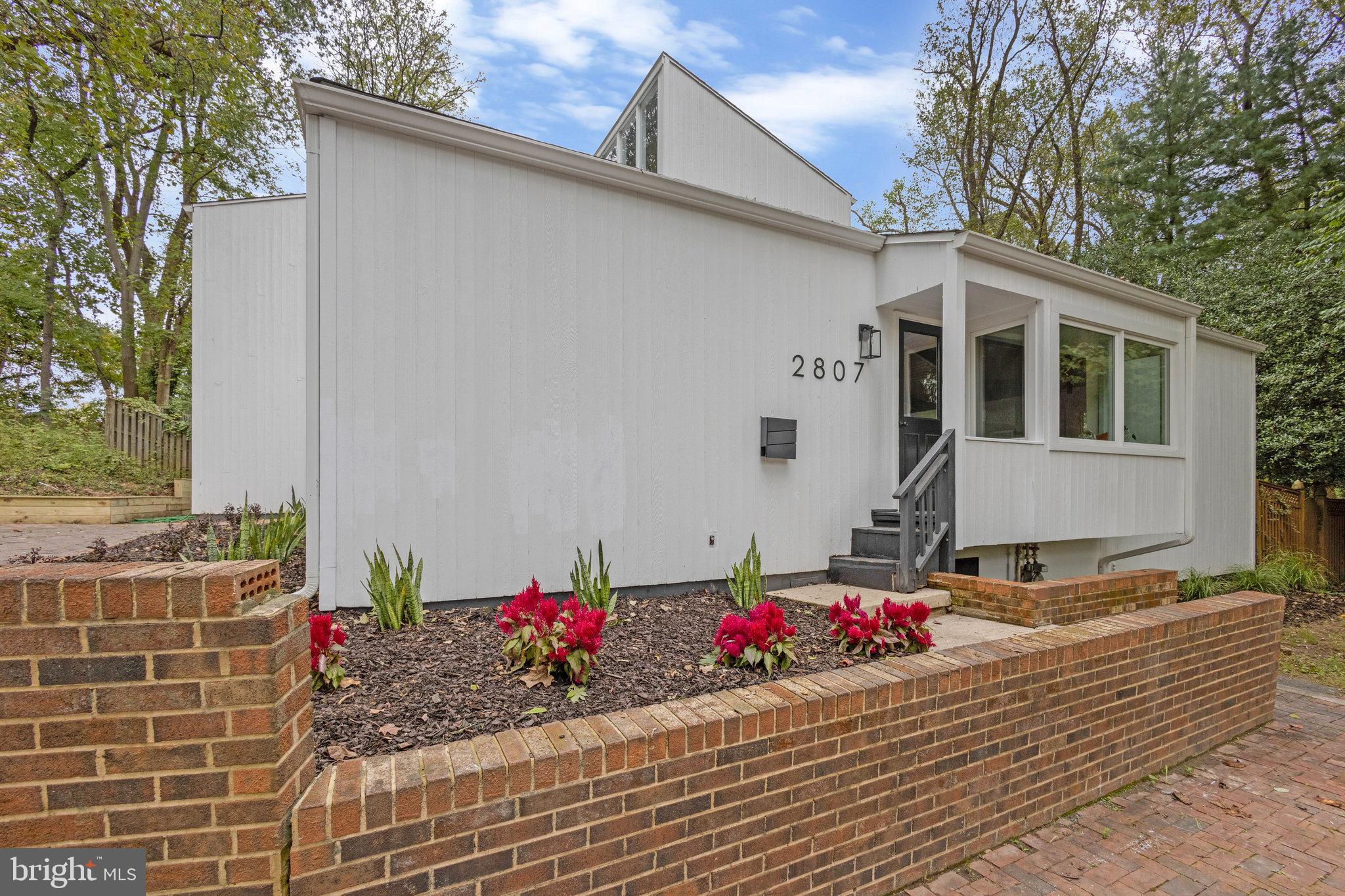 DOVER BALMORAL RIVERWOOD - Residential