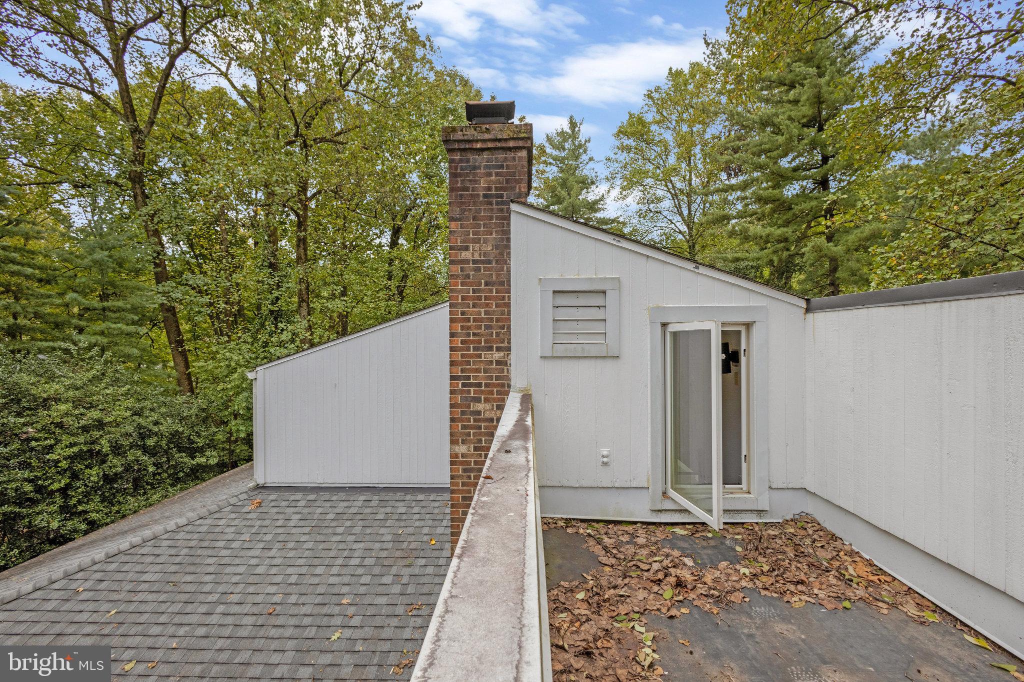 DOVER BALMORAL RIVERWOOD - Residential