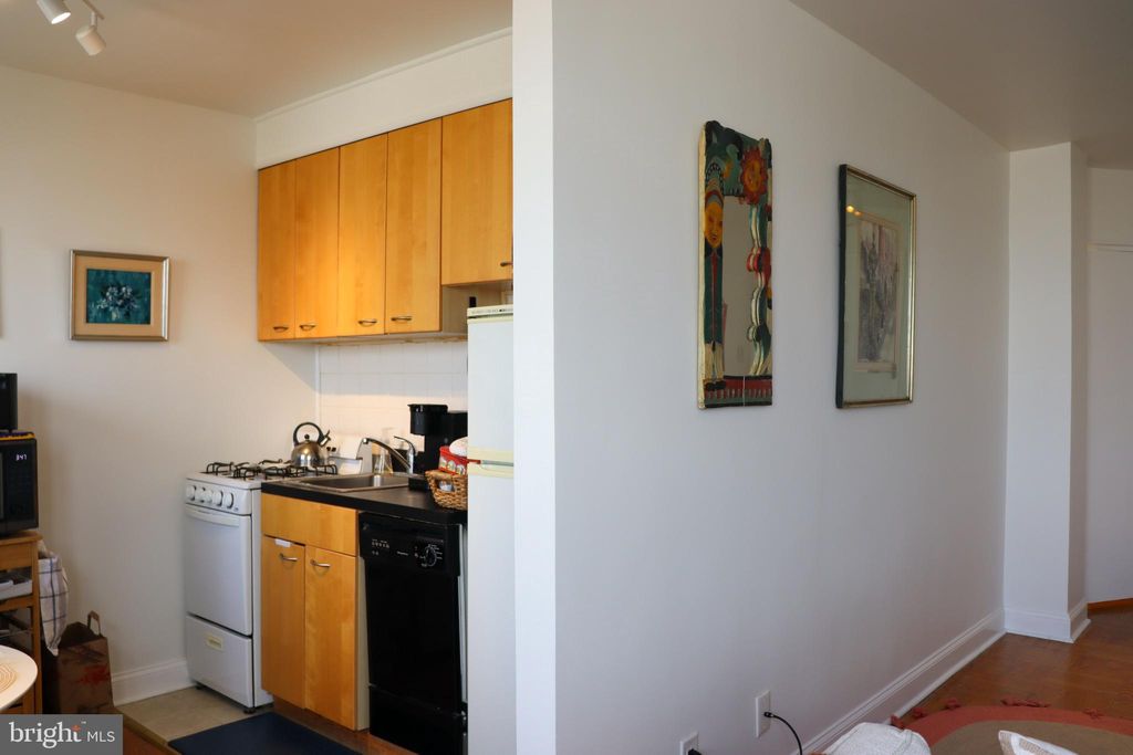 Photo of 2601 - 00 Pennsylvania Avenue #613, PHILADELPHIA, PA 19130 (MLS # PAPH2554626)