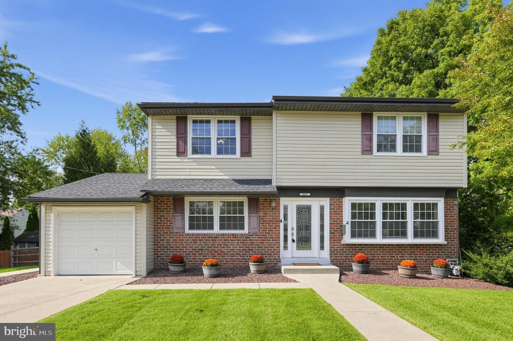 Photo of 685 Arbor Lane, WARMINSTER, PA 18974 (MLS # PABU2131906)