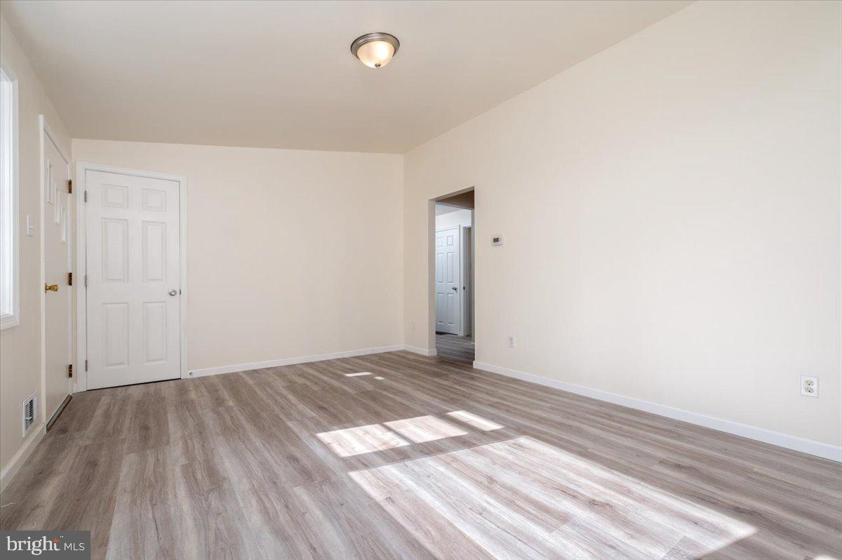 CEDARHURST - Residential