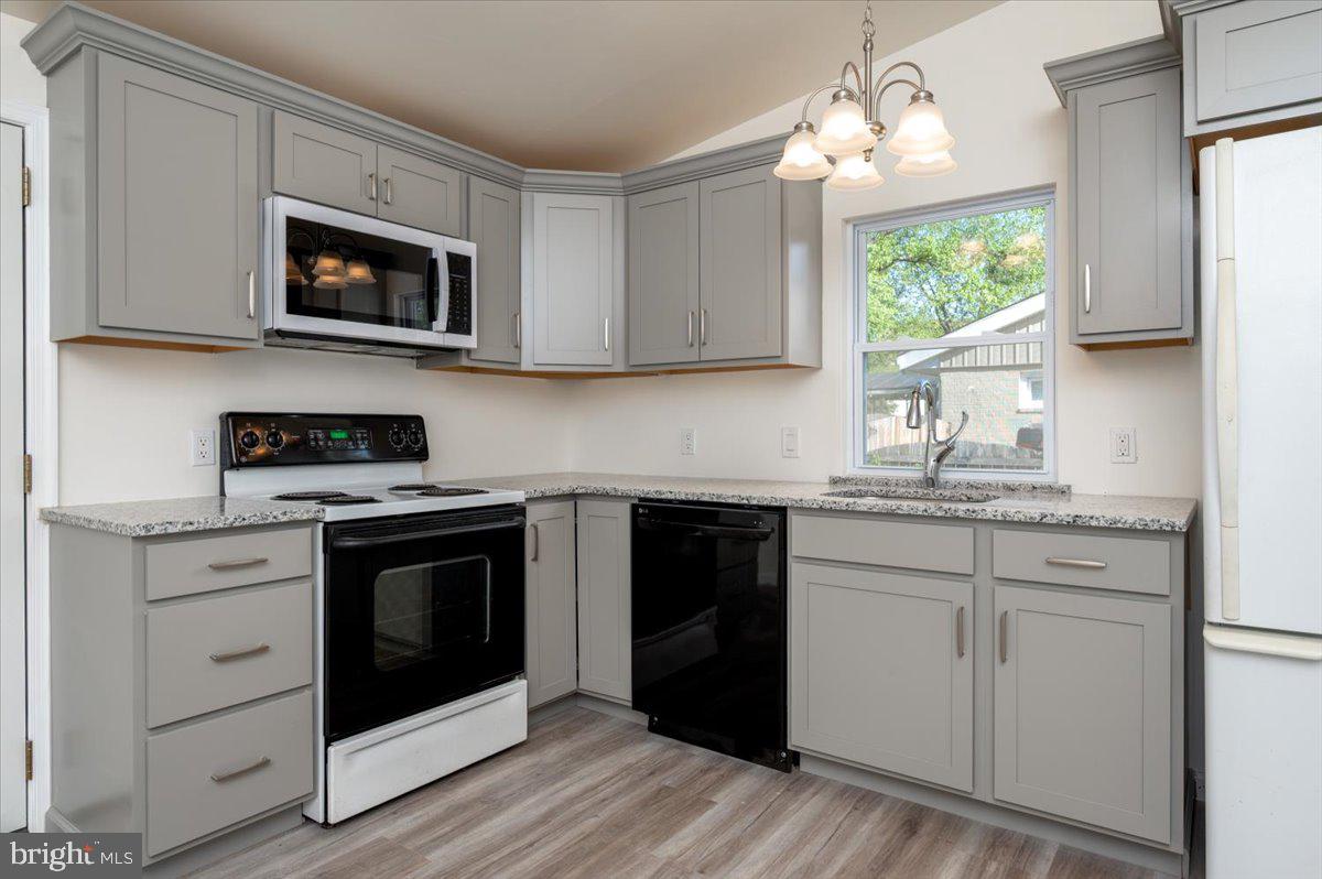 CEDARHURST - Residential