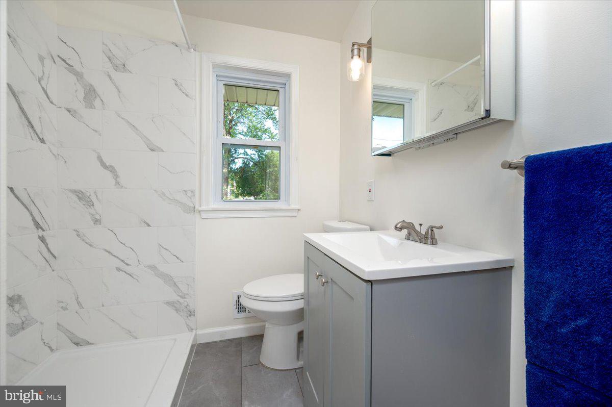 CEDARHURST - Residential