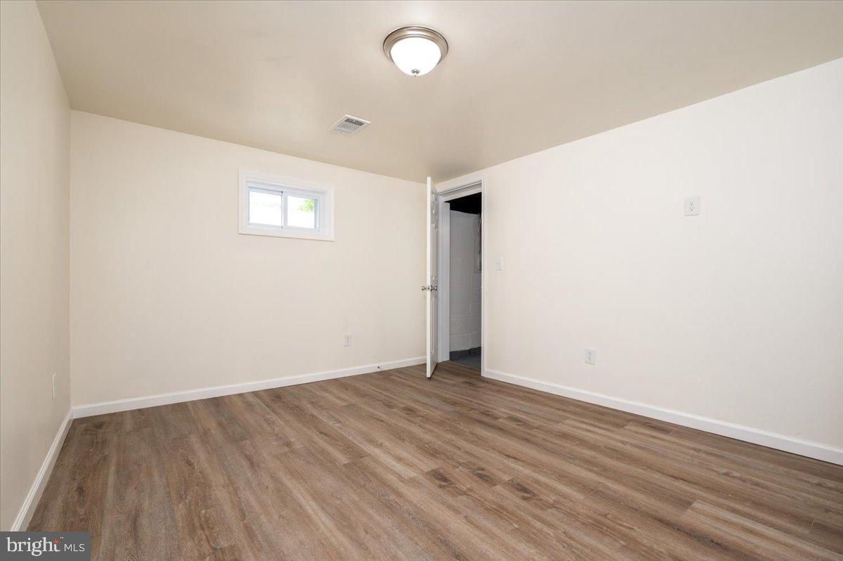 CEDARHURST - Residential