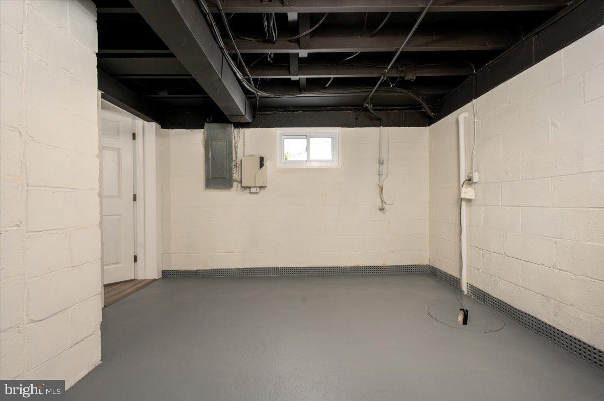 CEDARHURST - Residential