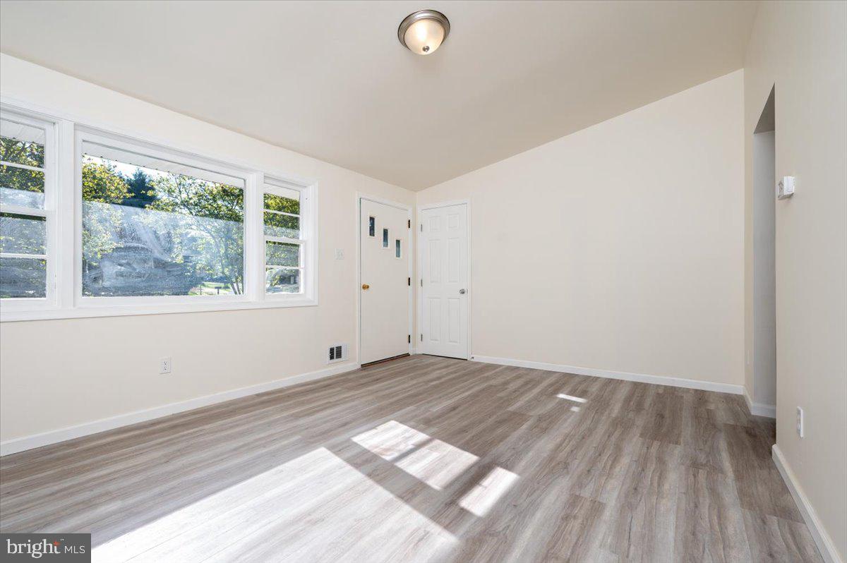 CEDARHURST - Residential