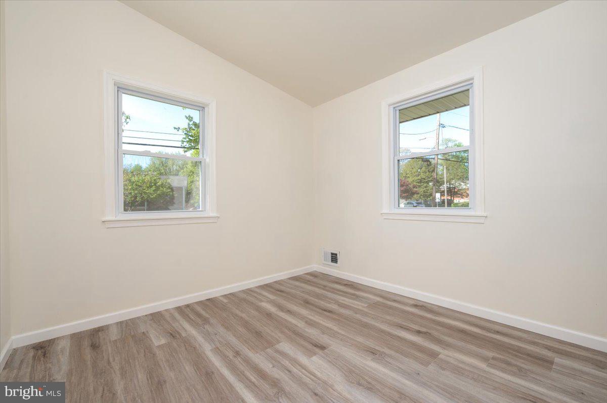 CEDARHURST - Residential