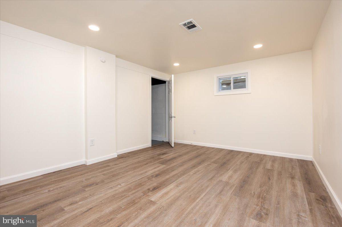 CEDARHURST - Residential