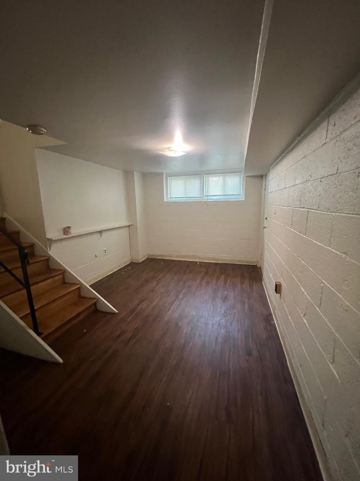 WILLOW GROVE - Residential Lease