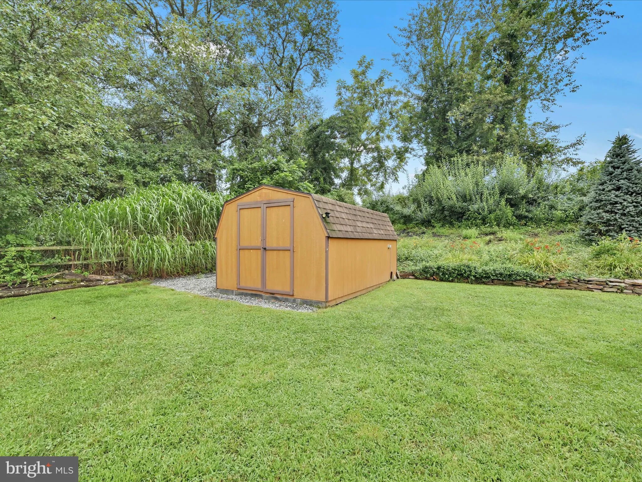 Auburn, Pennsylvania 17922, United States, 3 Bedrooms Bedrooms, ,2 BathroomsBathrooms,Residential,Pending,185464