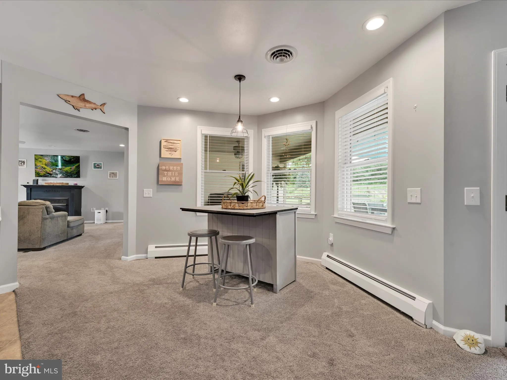 Auburn, Pennsylvania 17922, United States, 3 Bedrooms Bedrooms, ,2 BathroomsBathrooms,Residential,Pending,185464