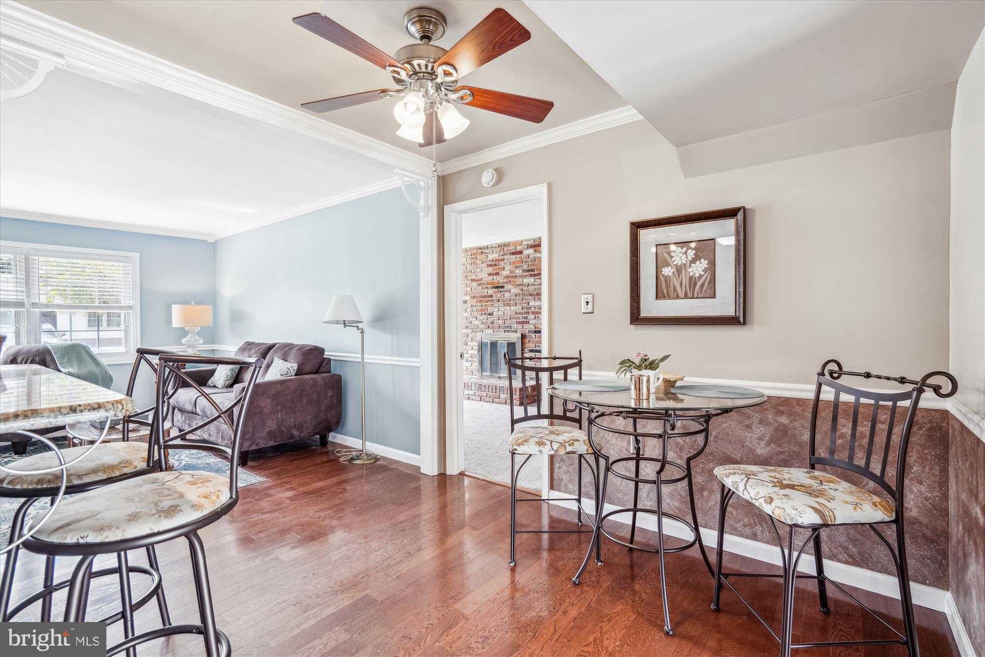 COUNTRY CLUB ESTATES - Residential